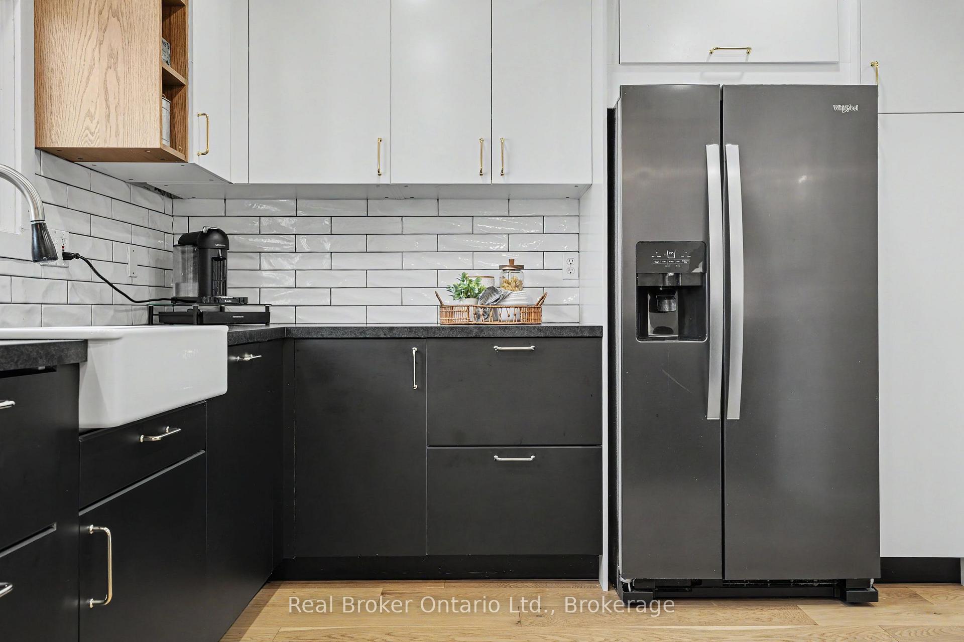 Photo 33 of 5475 Lakeshore Road, Burlington, Appleby — HOMEH