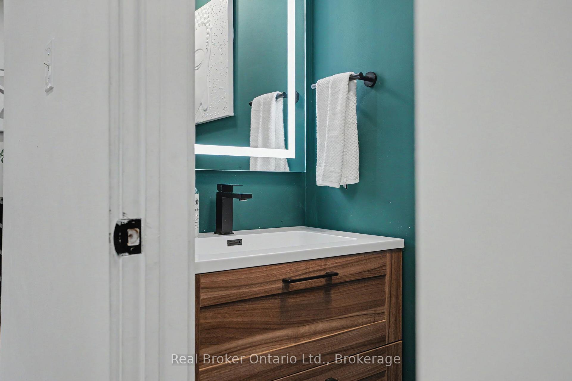 Photo 34 of 5475 Lakeshore Road, Burlington, Appleby — HOMEH