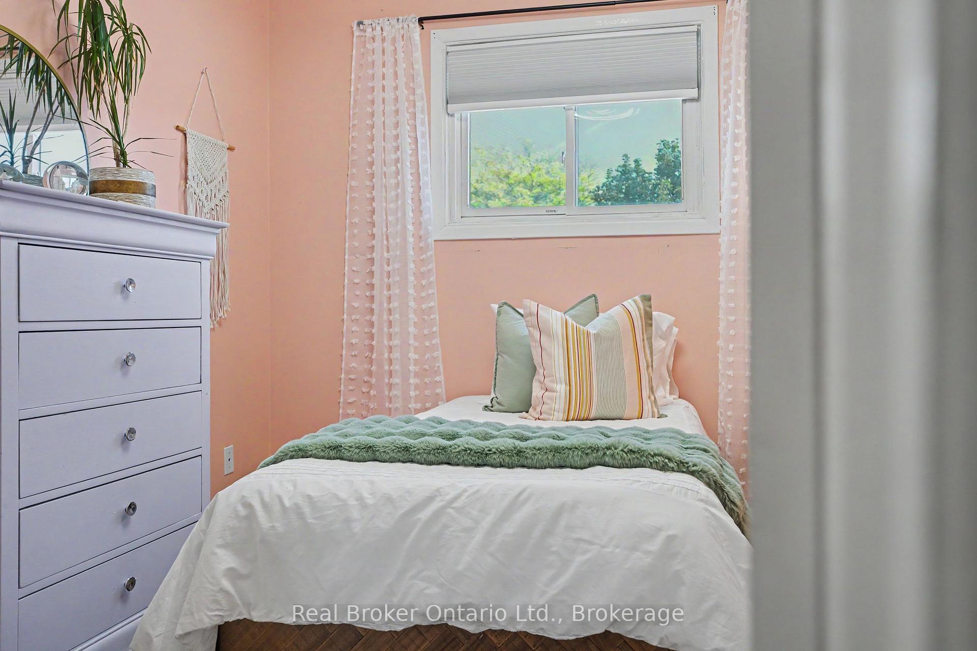 Photo 35 of 5475 Lakeshore Road, Burlington, Appleby — HOMEH