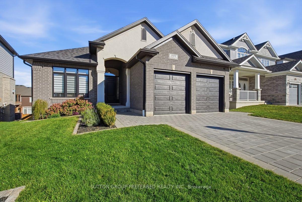 Photo 7 of 1928 Trailsway Drive, London, South B — HOMEH