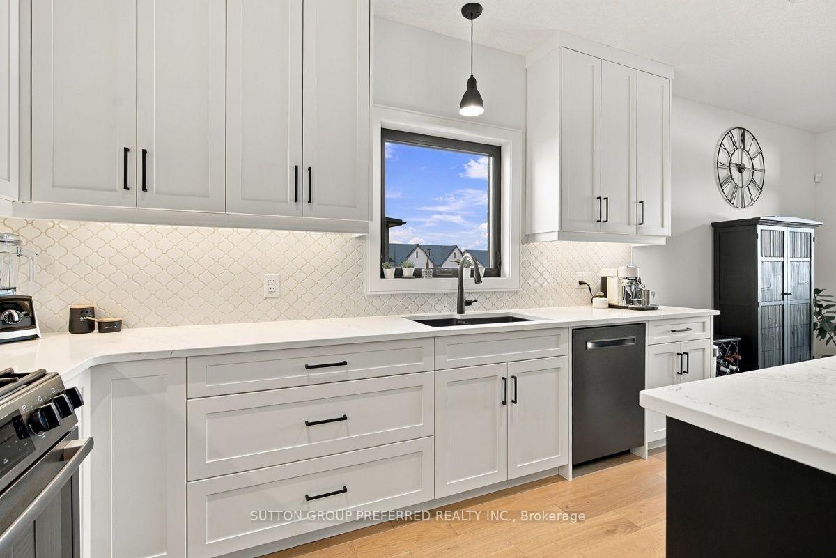 Photo 37 of 1928 Trailsway Drive, London, South B — HOMEH