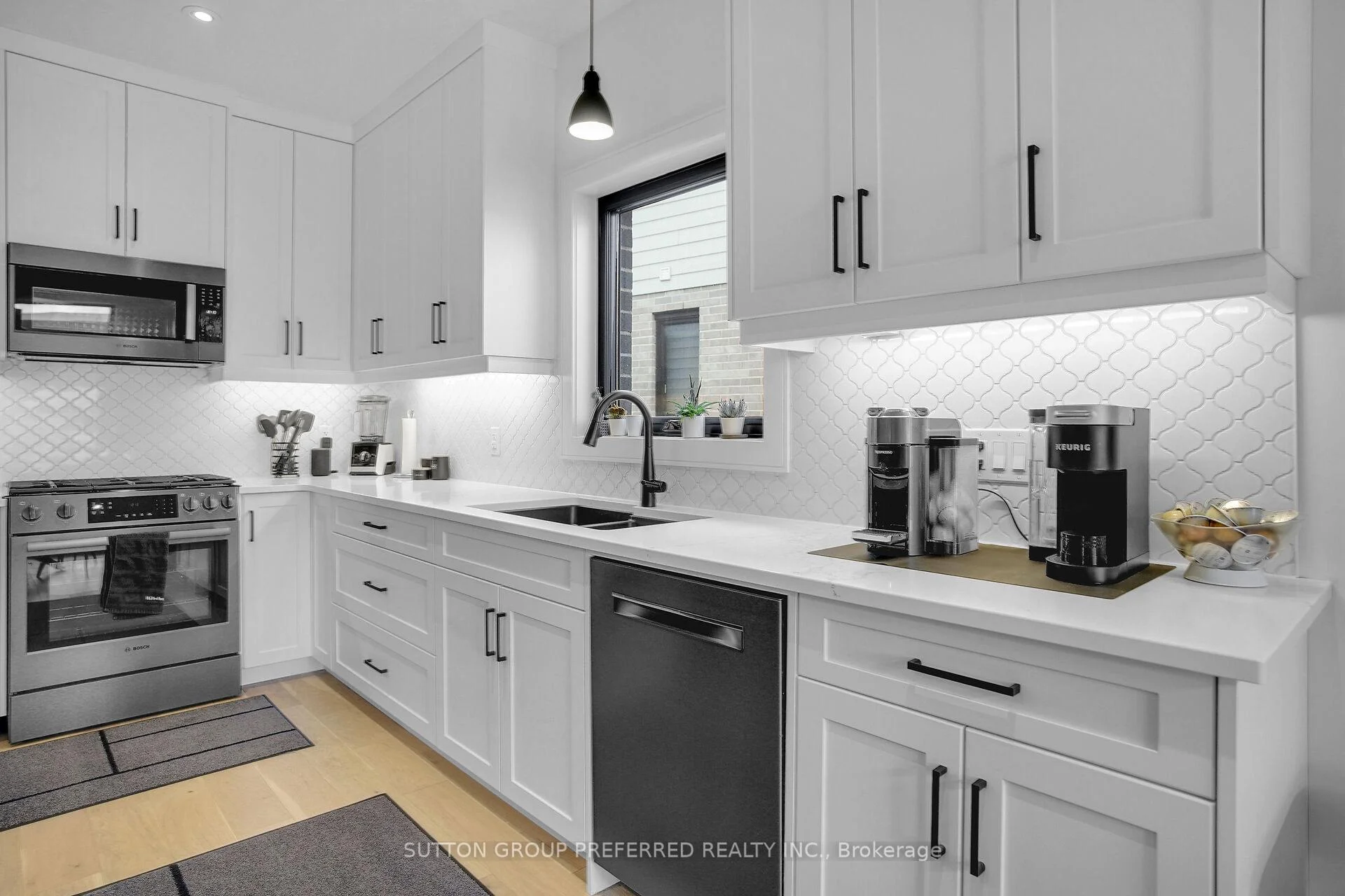 Photo 38 of 1928 Trailsway Drive, London, South B — HOMEH