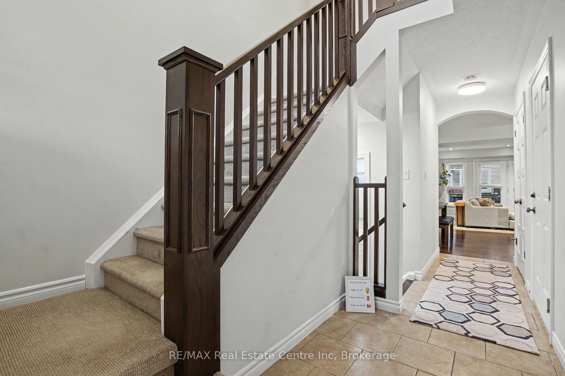 Photo 6 of Unit 15, 167 Arkell Road, Guelph, Kortright East — HOMEH