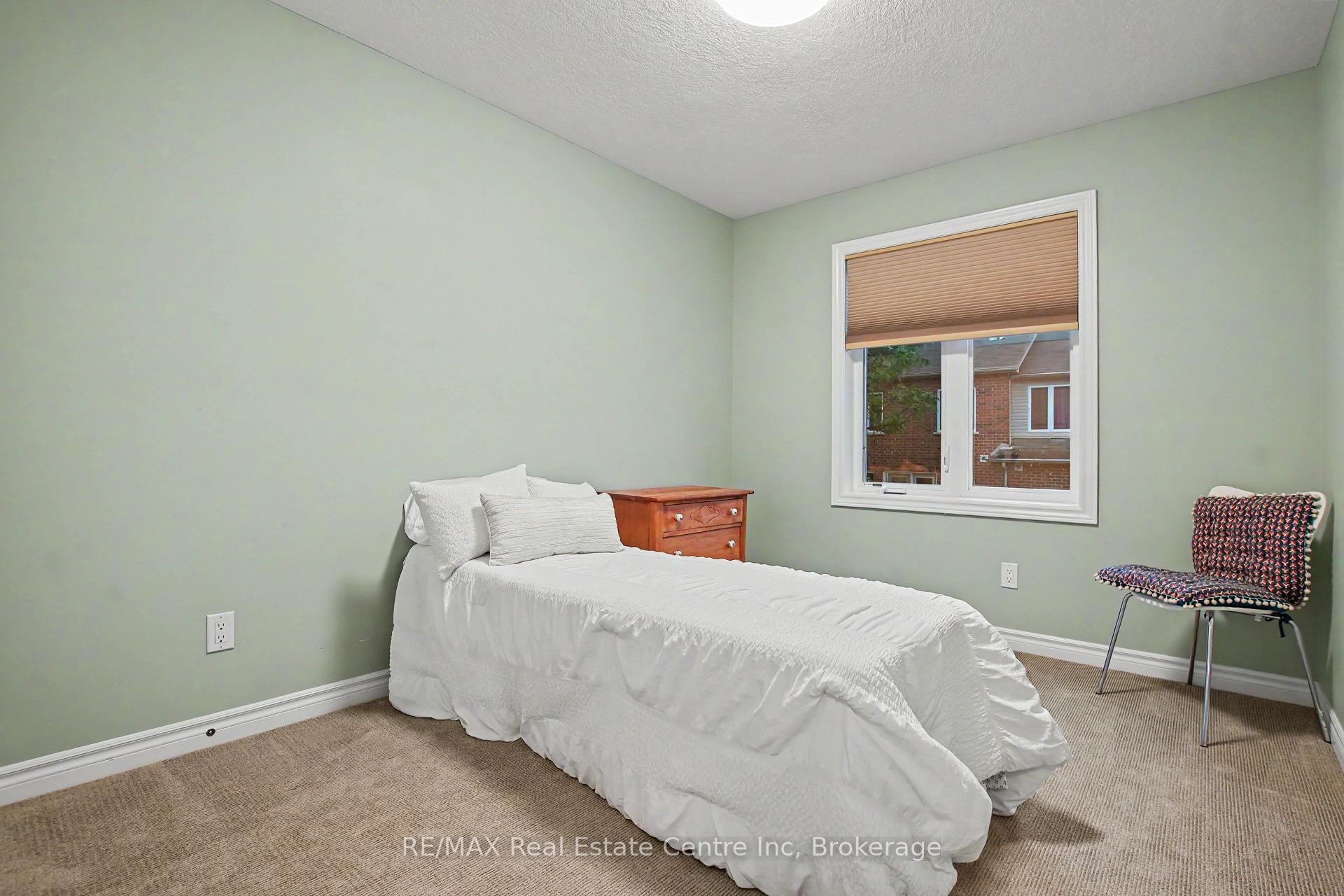 Photo 21 of Unit 15, 167 Arkell Road, Guelph, Kortright East — HOMEH