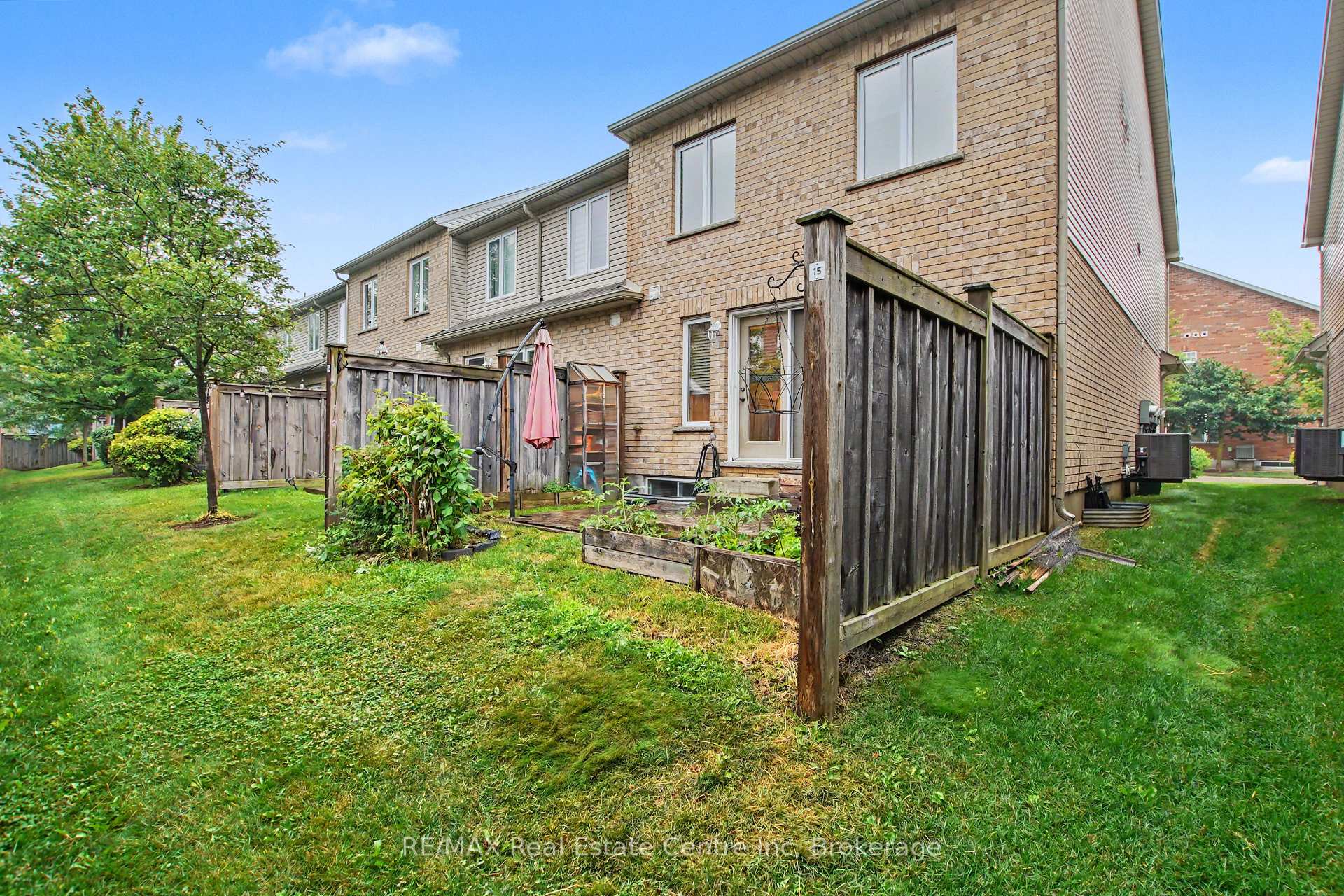 Photo 27 of Unit 15, 167 Arkell Road, Guelph, Kortright East — HOMEH