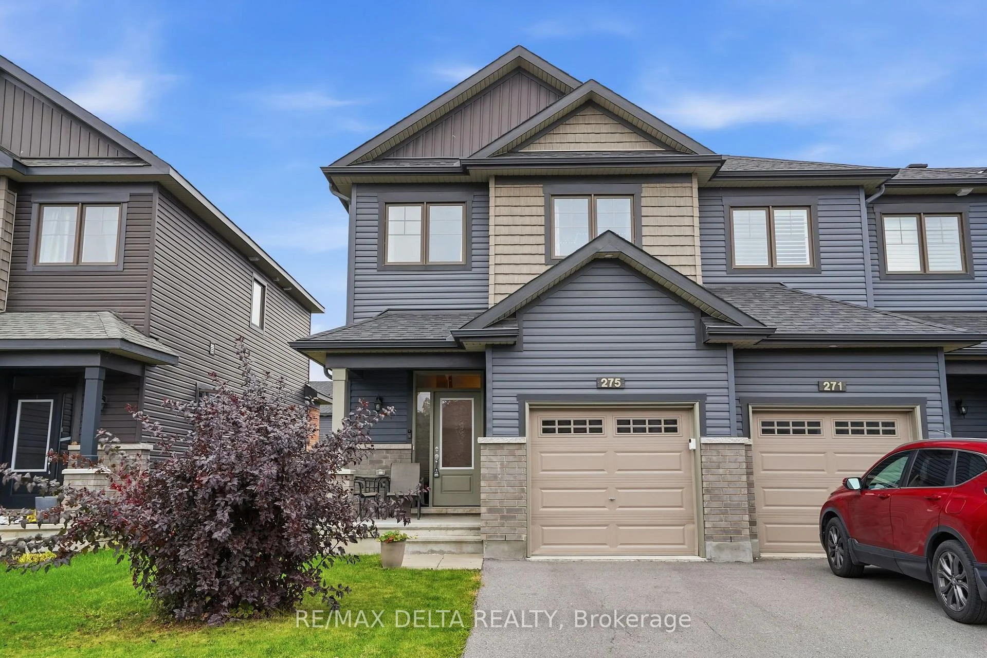 Photo of 275 De L'Etang Street