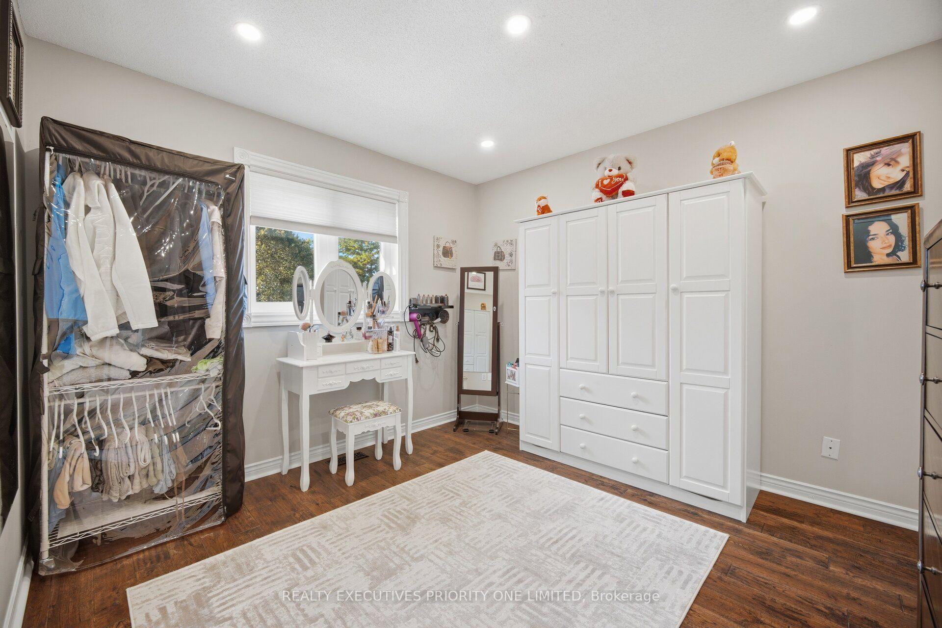 Photo 19 of 8 Waterbury Street, Caledon, Bolton East — HOMEH