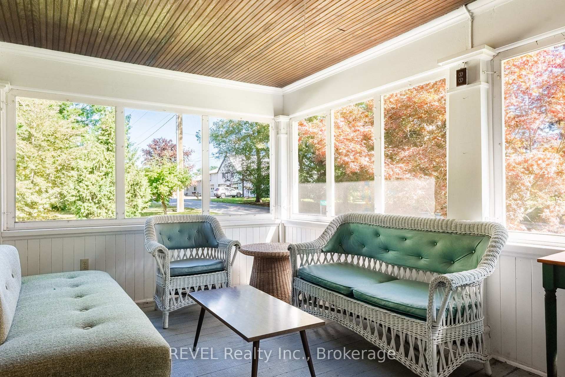 Photo 8 of 1629 Gregory Road, St. Catharines, Rural Fourth — HOMEH