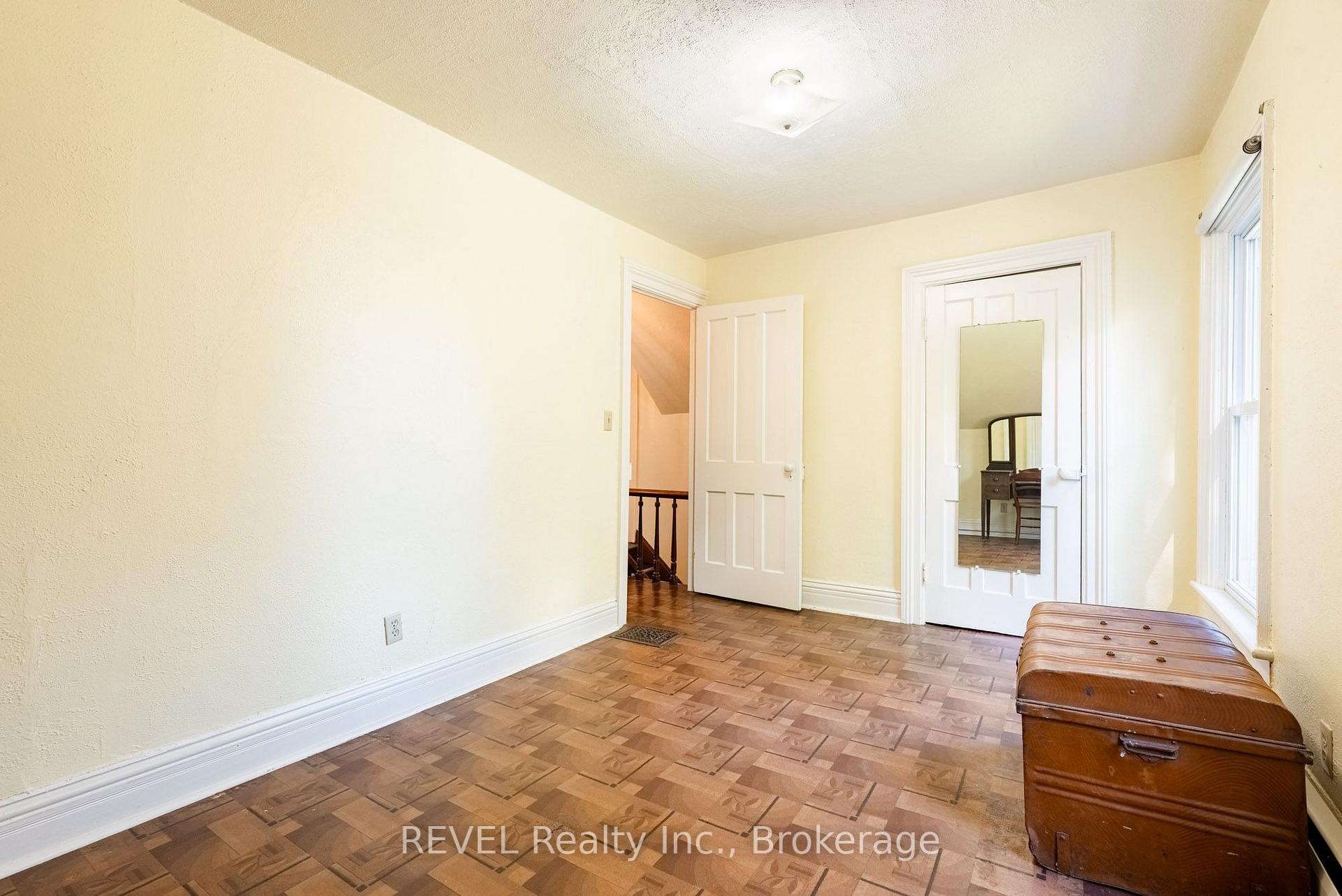 Photo 12 of 1629 Gregory Road, St. Catharines, Rural Fourth — HOMEH