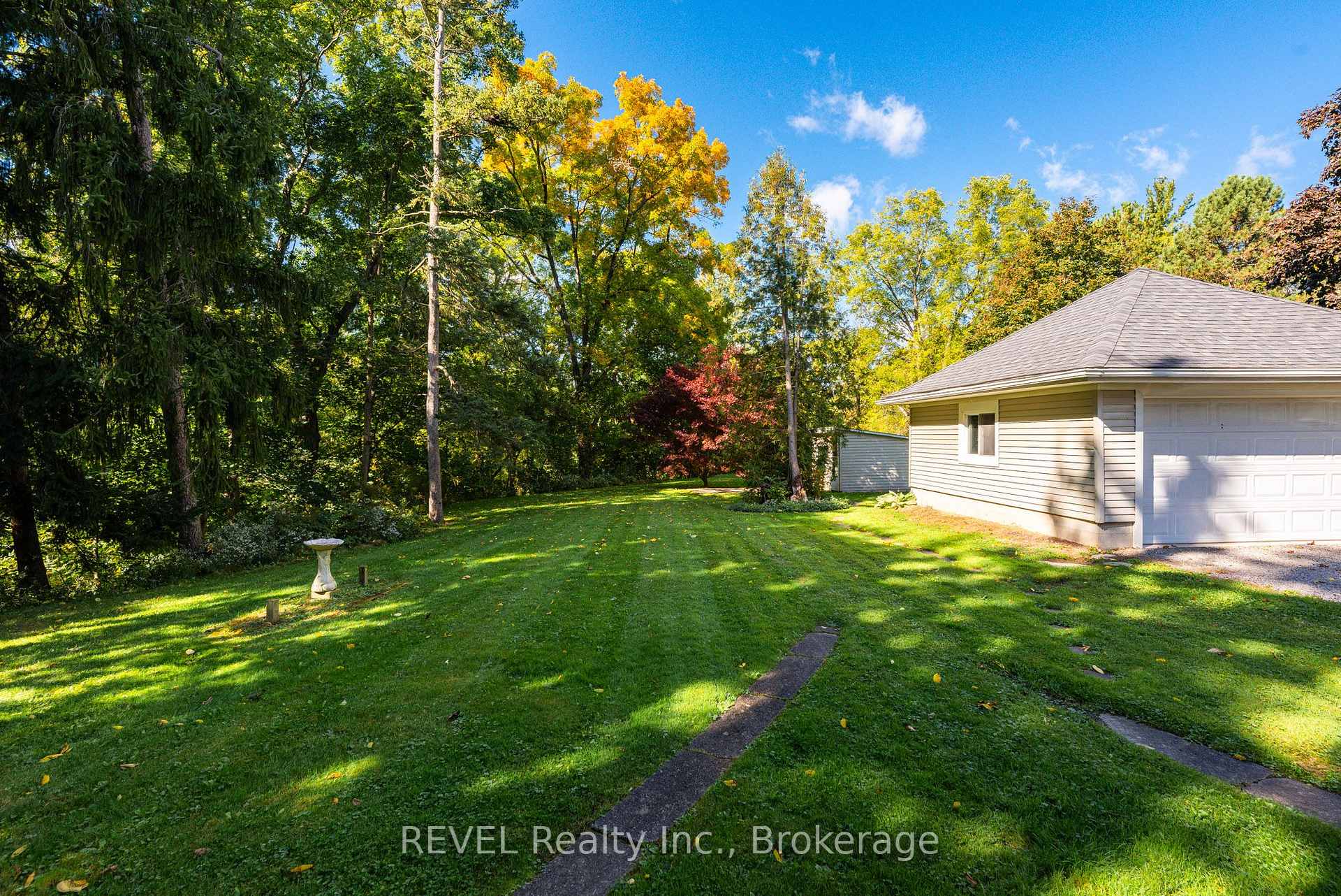 Photo 26 of 1629 Gregory Road, St. Catharines, Rural Fourth — HOMEH