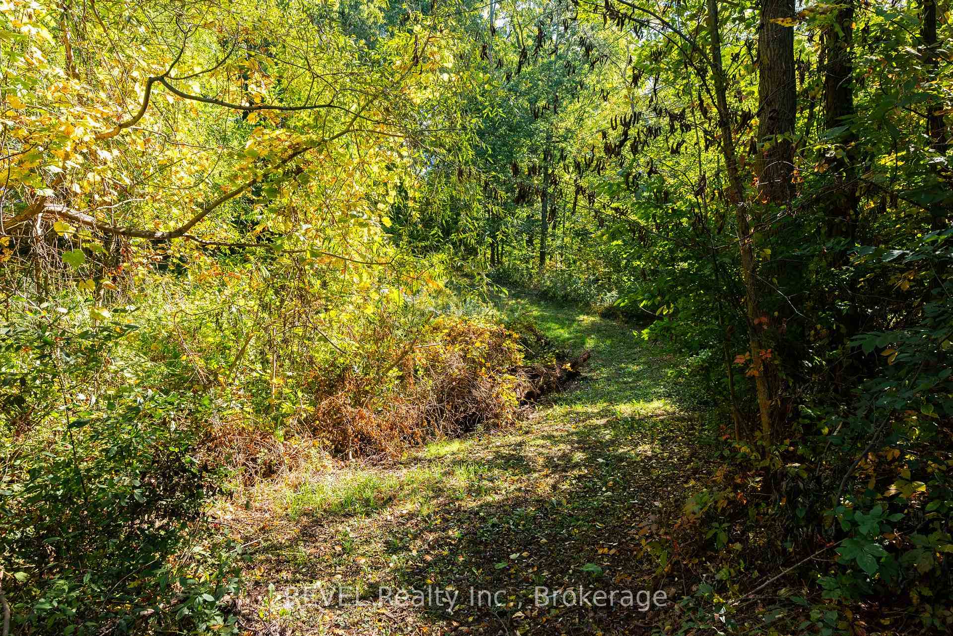 Photo 29 of 1629 Gregory Road, St. Catharines, Rural Fourth — HOMEH