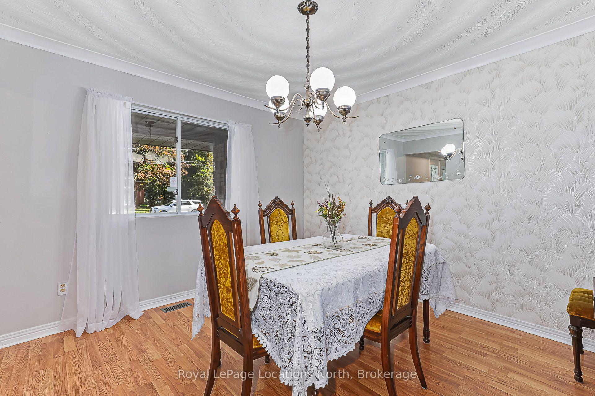 Photo 6 of 162 Christopher Avenue, Wasaga Beach — HOMEH