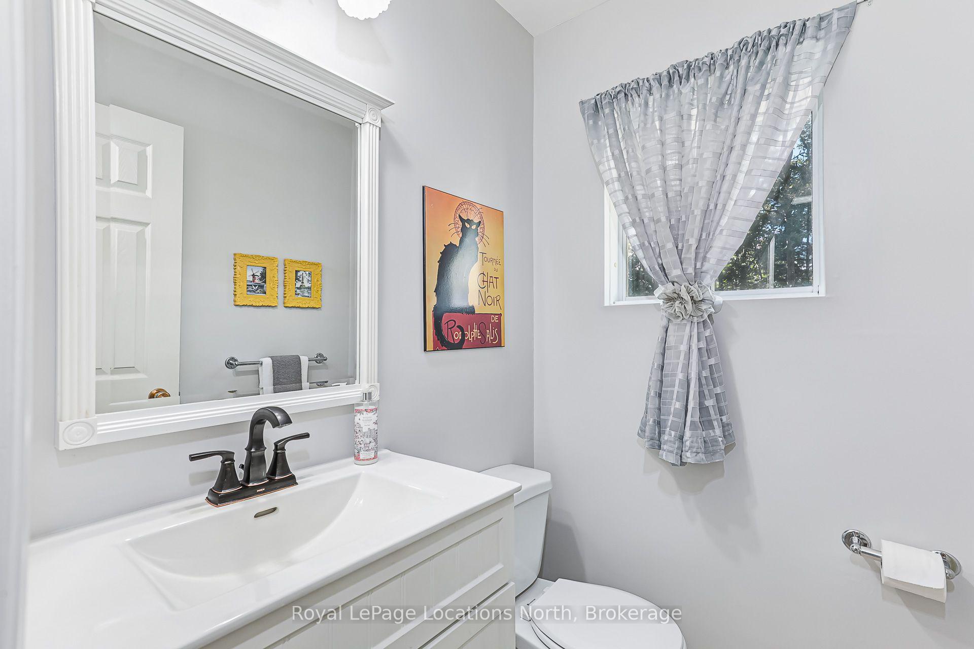 Photo 16 of 162 Christopher Avenue, Wasaga Beach — HOMEH