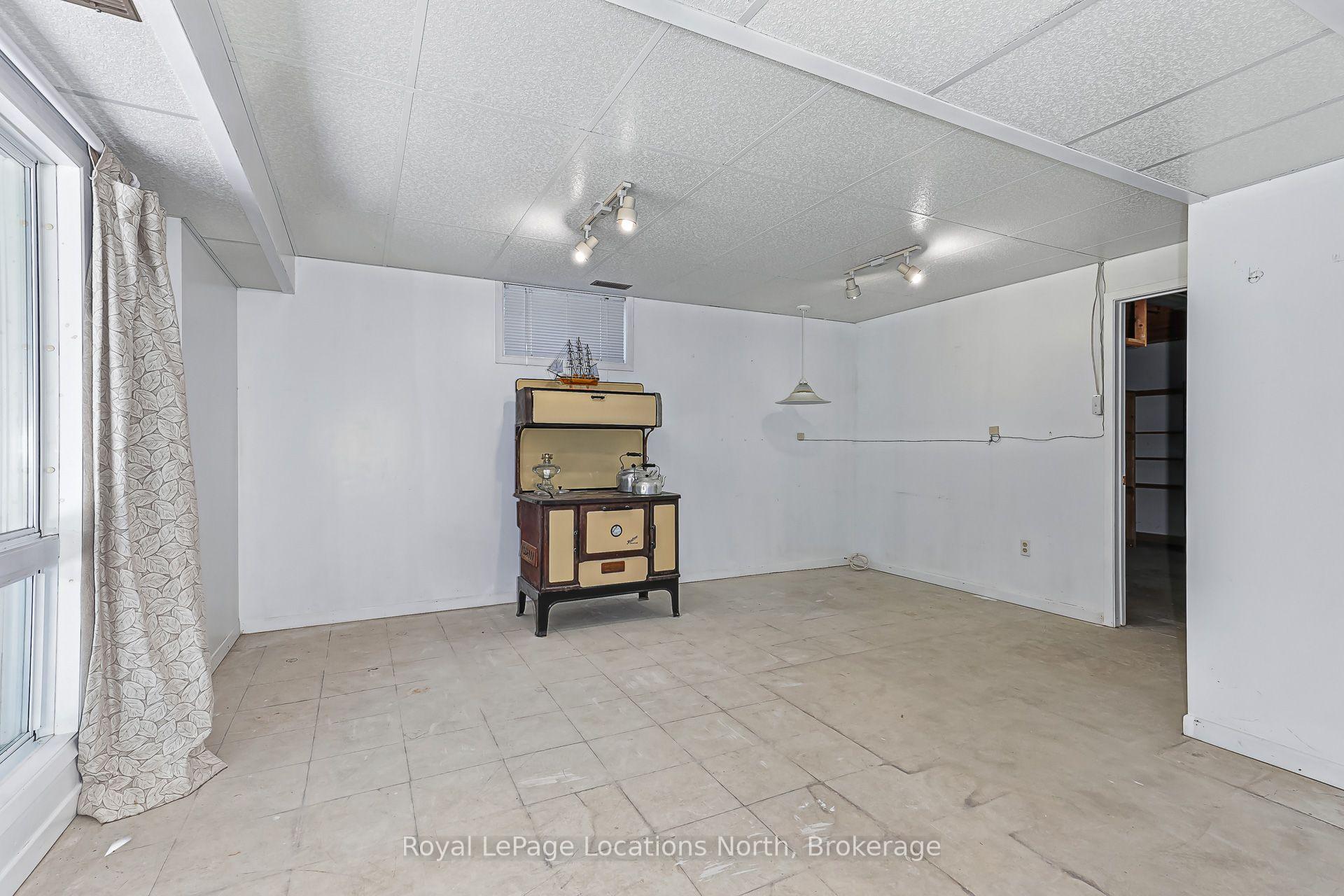Photo 36 of 162 Christopher Avenue, Wasaga Beach — HOMEH