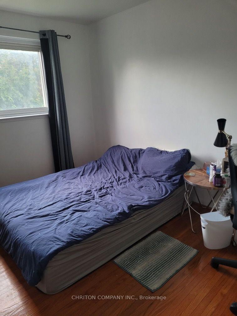 Photo 5 of Unit Upper, 566 Chantenay Drive, Mississauga, Cooksville — HOMEH