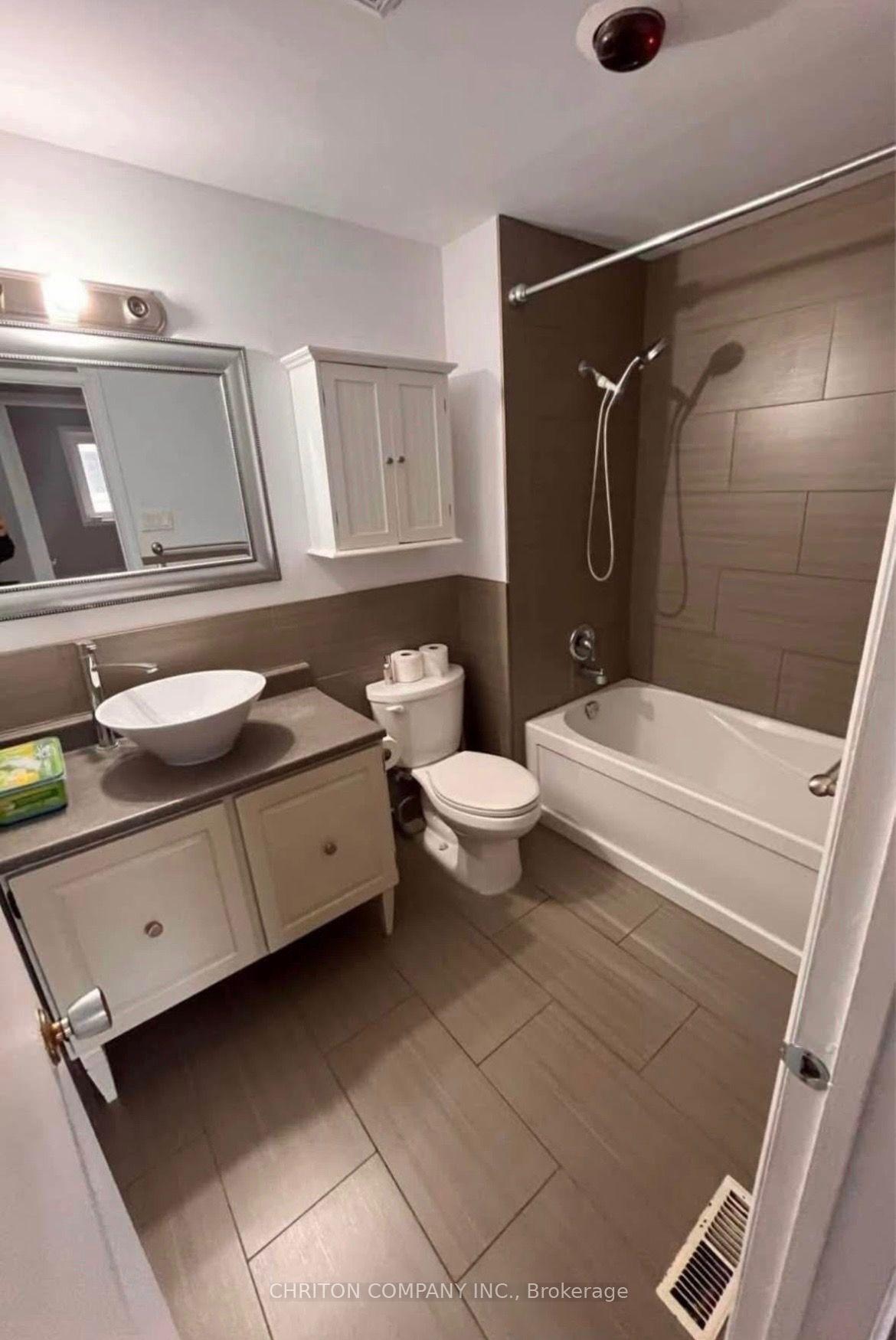 Photo 9 of Unit Upper, 566 Chantenay Drive, Mississauga, Cooksville — HOMEH