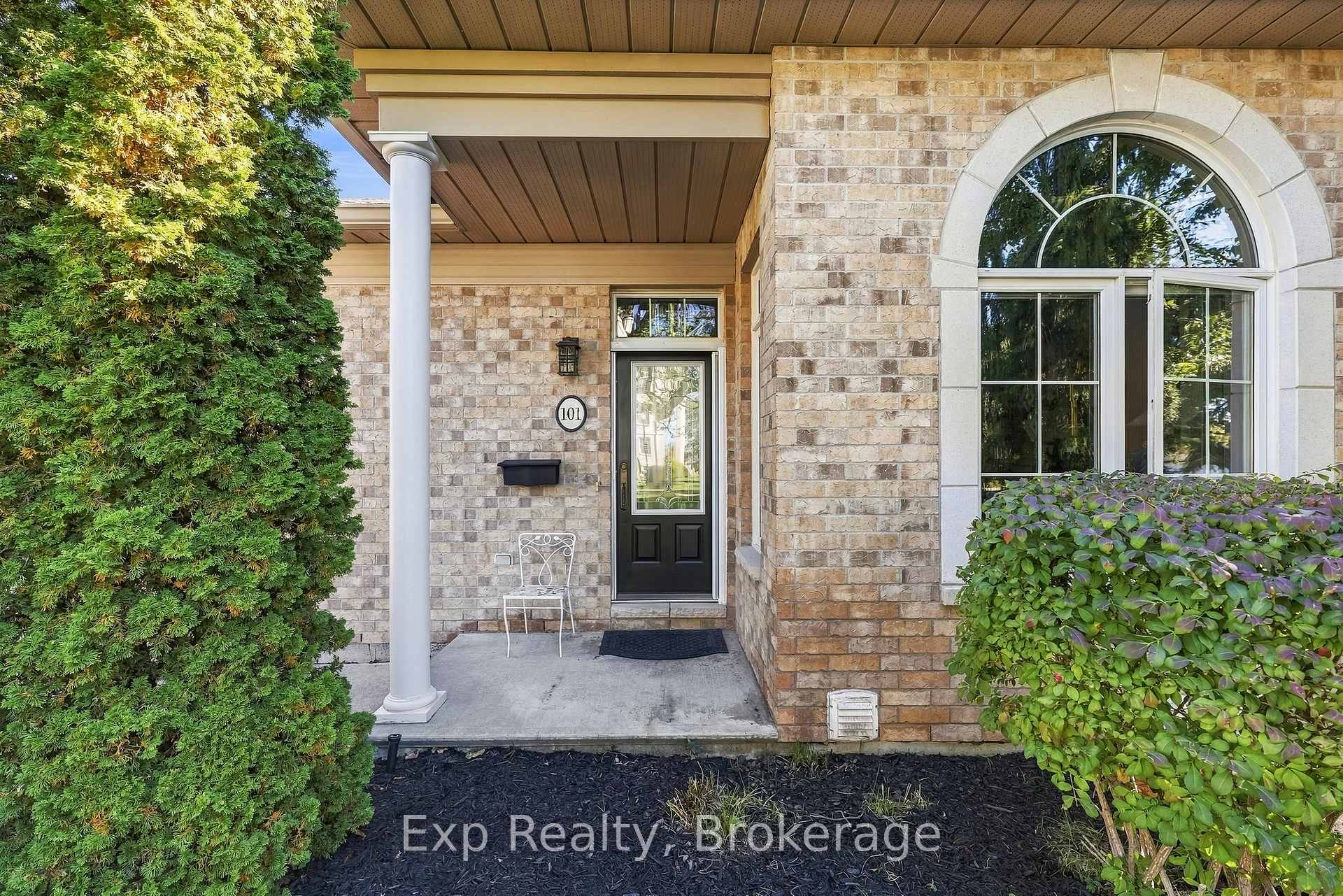 Photo 7 of Unit 101, 120 University Avenue E, Cobourg — HOMEH