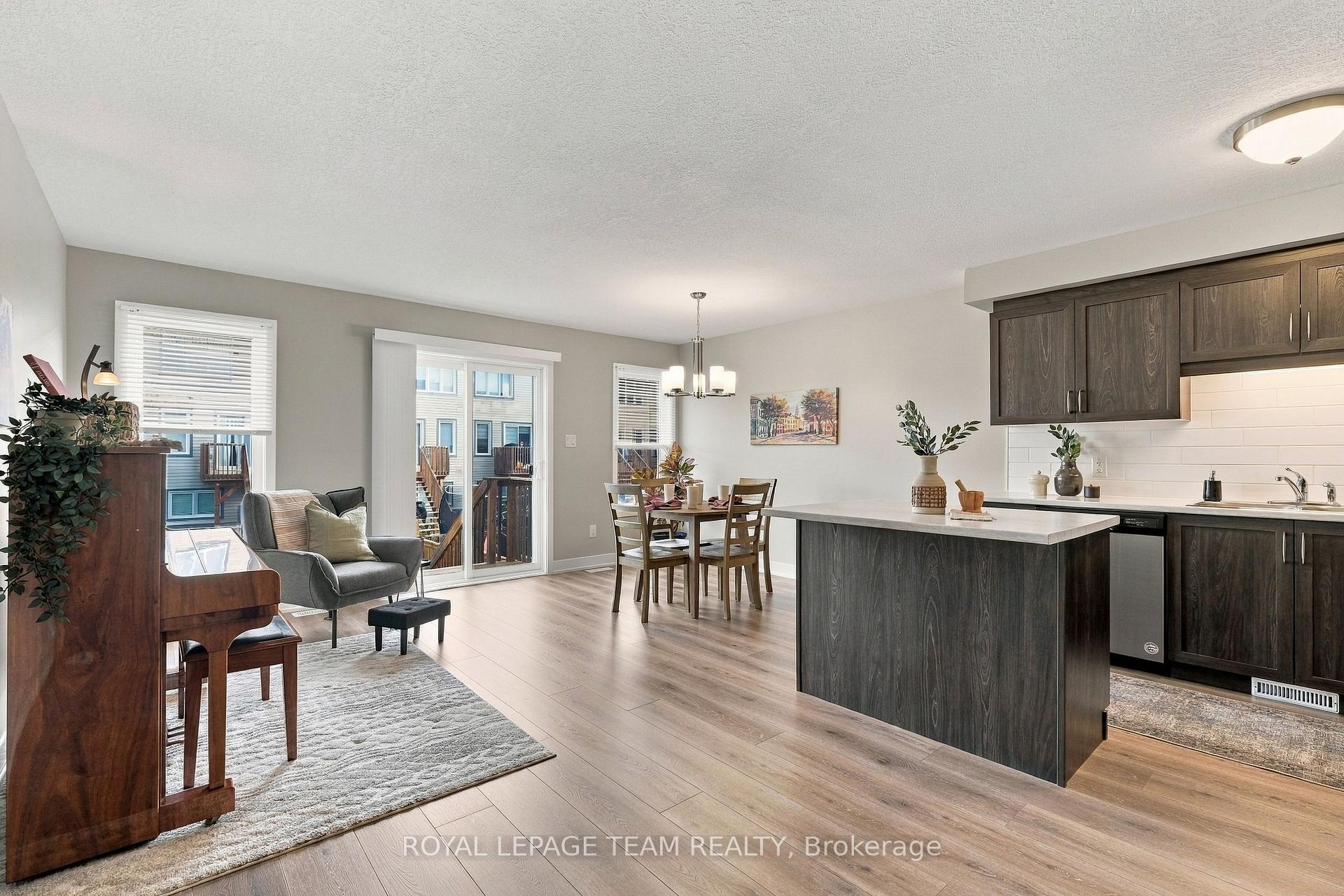 Photo 8 of 163 Ferrara Drive, Smiths Falls, Smiths Falls — HOMEH