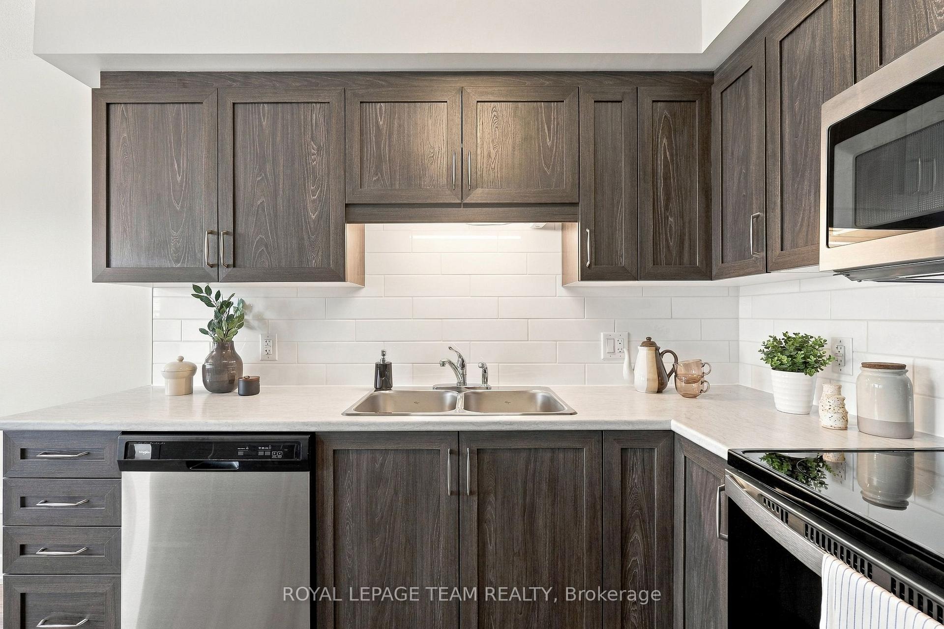 Photo 11 of 163 Ferrara Drive, Smiths Falls, Smiths Falls — HOMEH