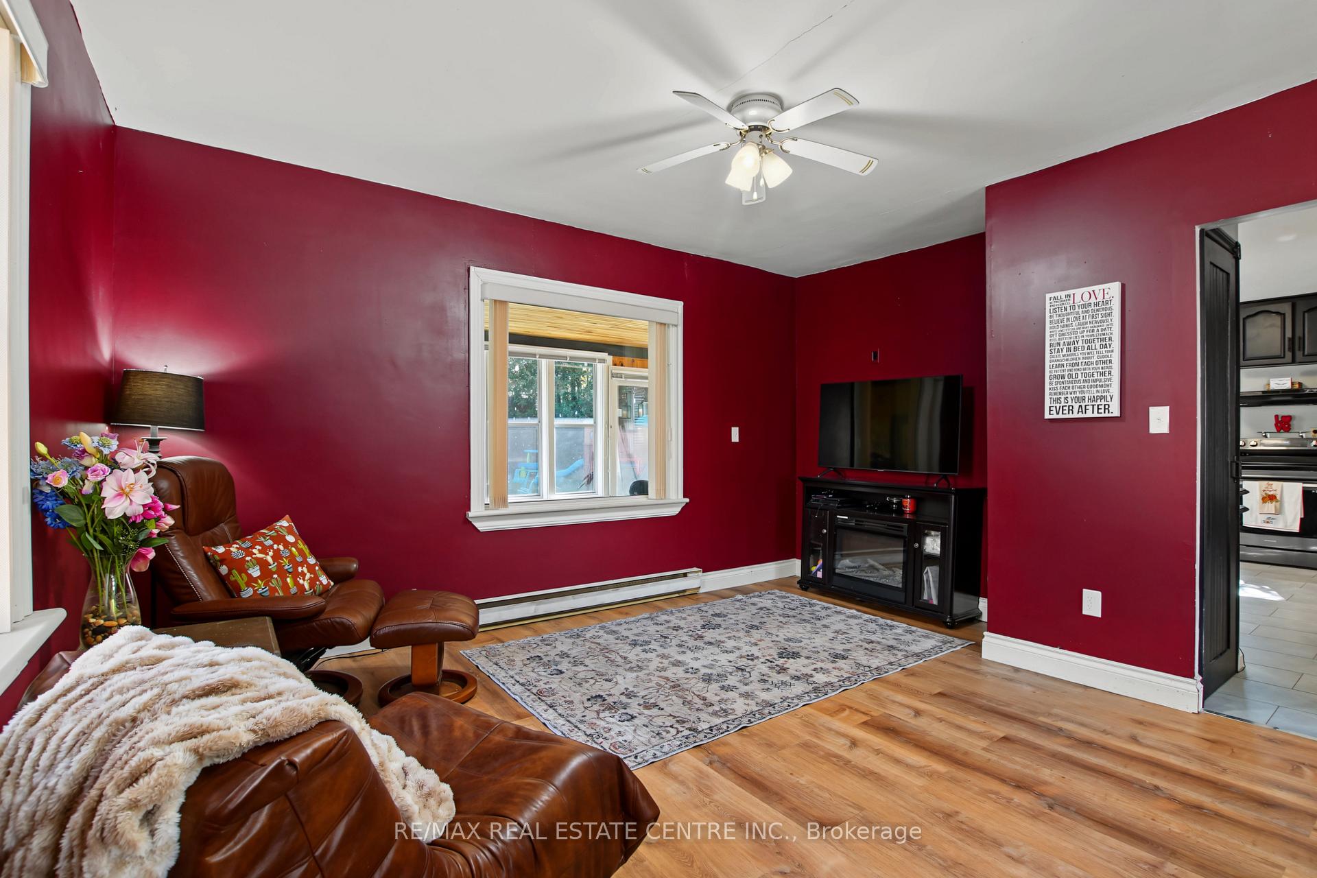 Photo 10 of 215 Elgin Street S, West Grey — HOMEH