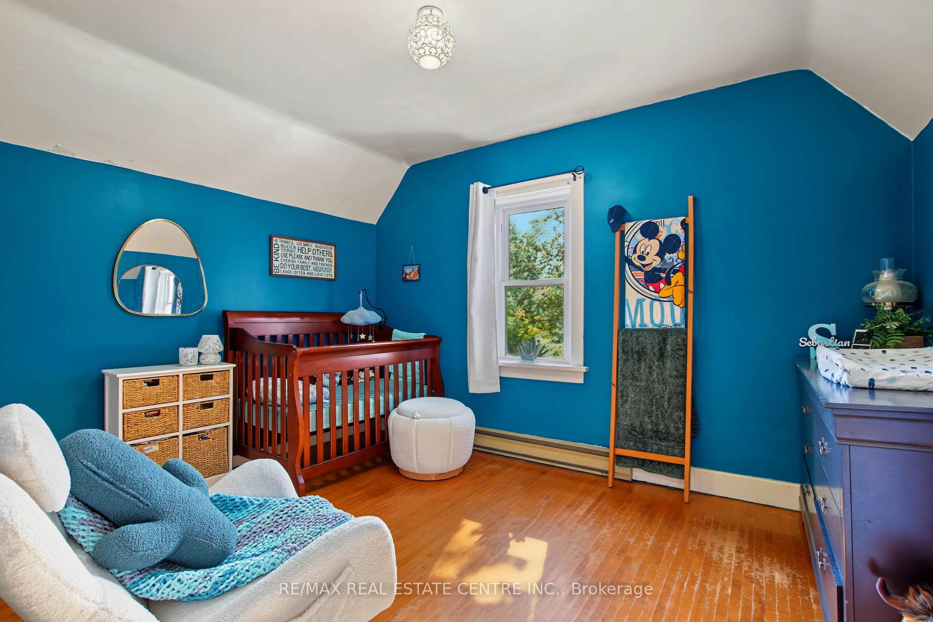 Photo 19 of 215 Elgin Street S, West Grey — HOMEH