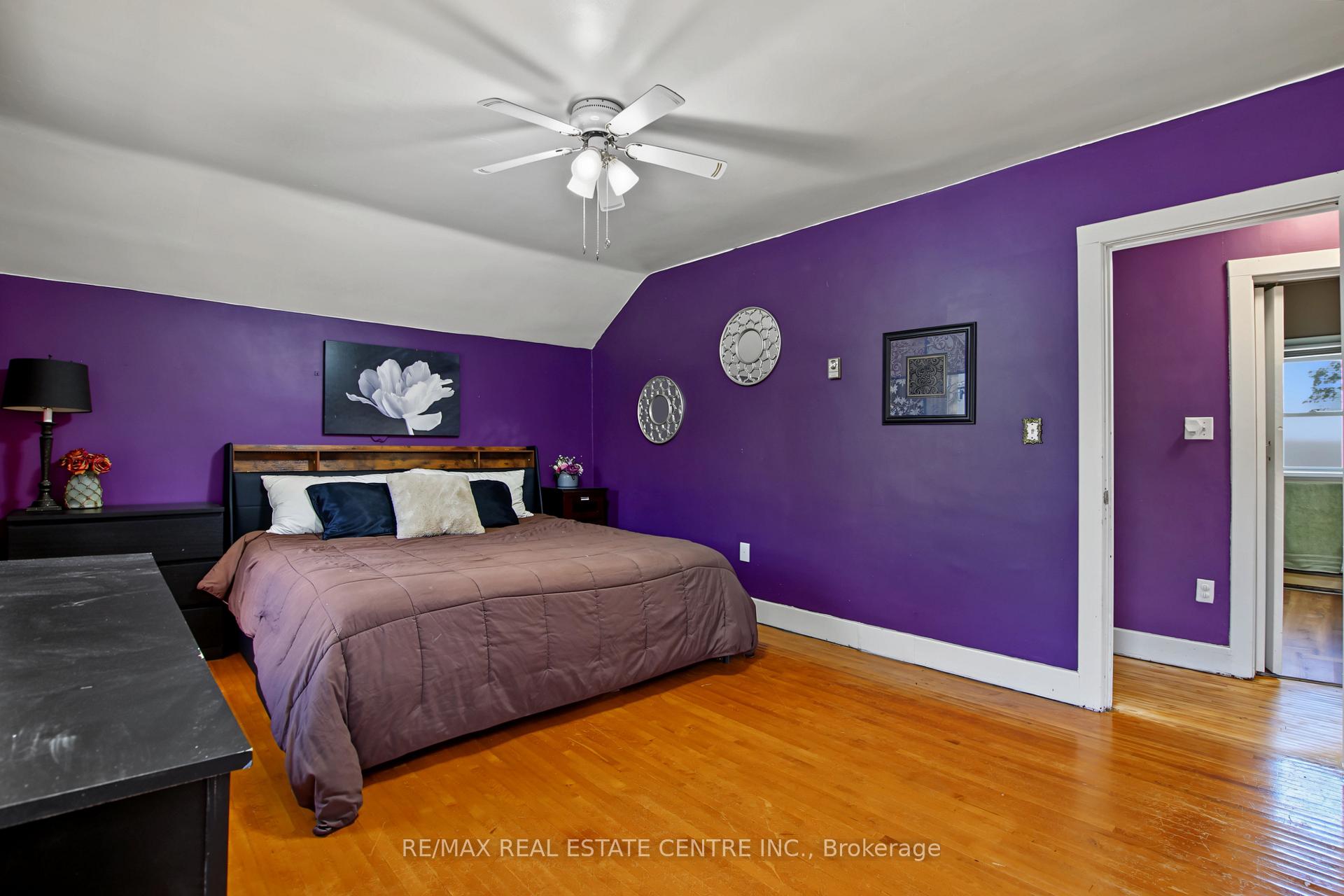 Photo 22 of 215 Elgin Street S, West Grey — HOMEH