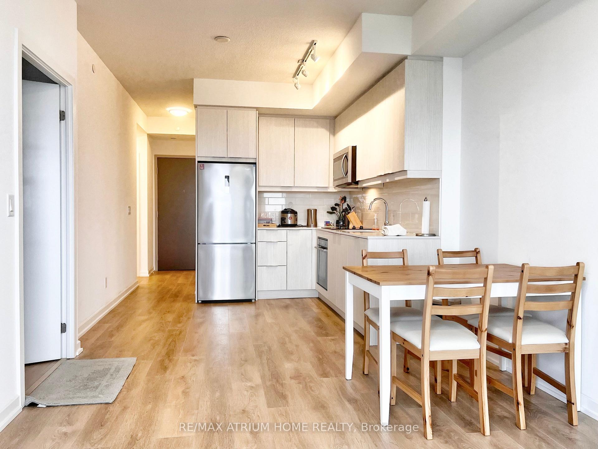 Photo 2 of Unit 1907, 32 Forest Manor Road, North York, Henry Farm — HOMEH