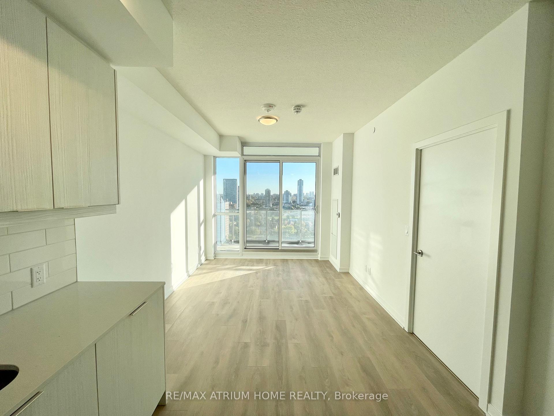 Photo 7 of Unit 1907, 32 Forest Manor Road, North York, Henry Farm — HOMEH