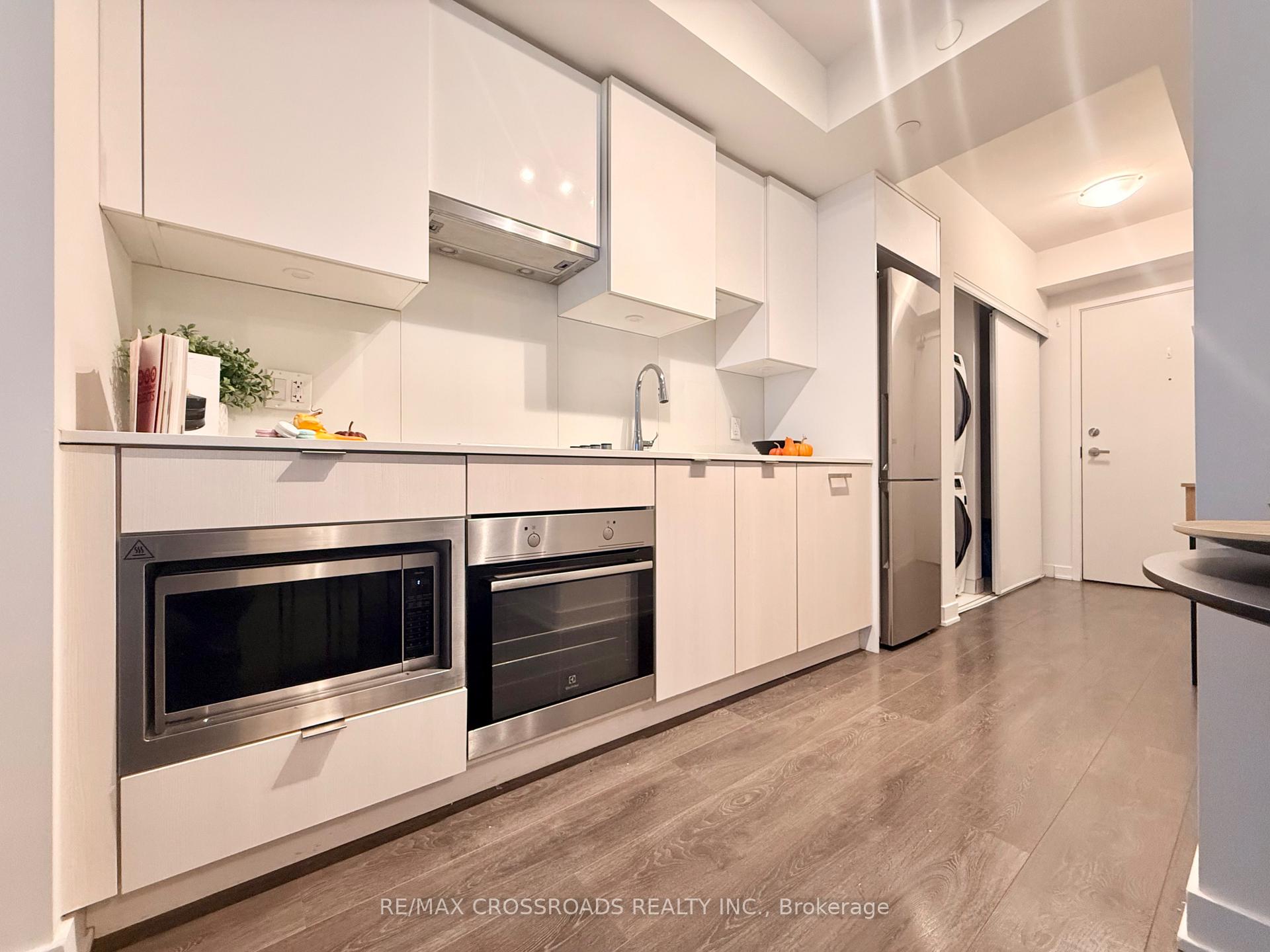 Photo 5 of Unit 2301, 195 Redpath Avenue, Toronto, Mount Pleasant West — HOMEH