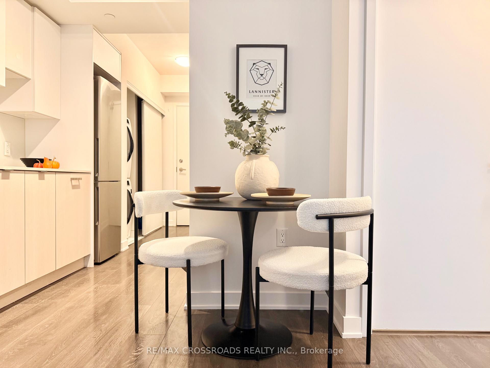 Photo 7 of Unit 2301, 195 Redpath Avenue, Toronto, Mount Pleasant West — HOMEH