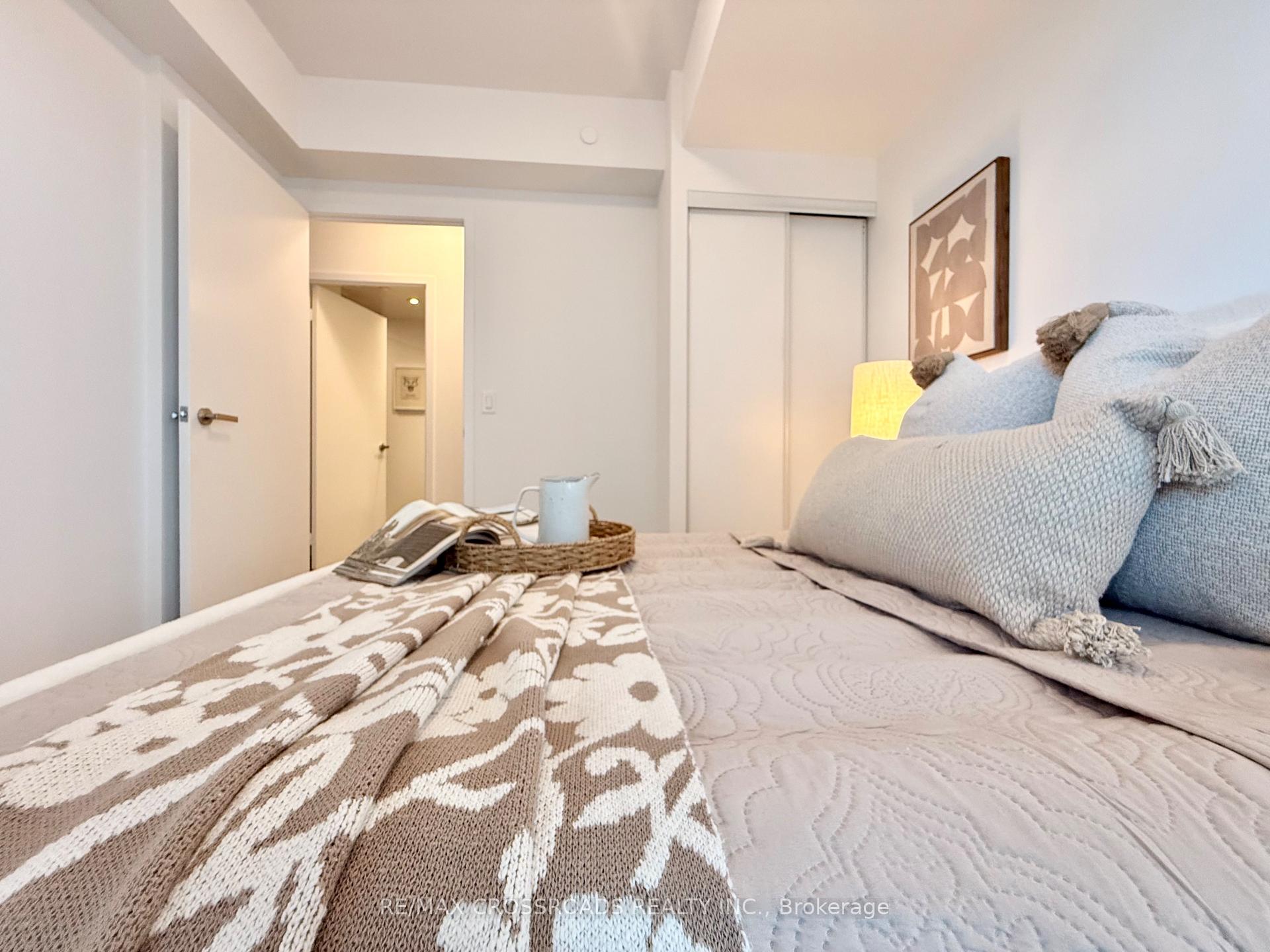 Photo 13 of Unit 2301, 195 Redpath Avenue, Toronto, Mount Pleasant West — HOMEH
