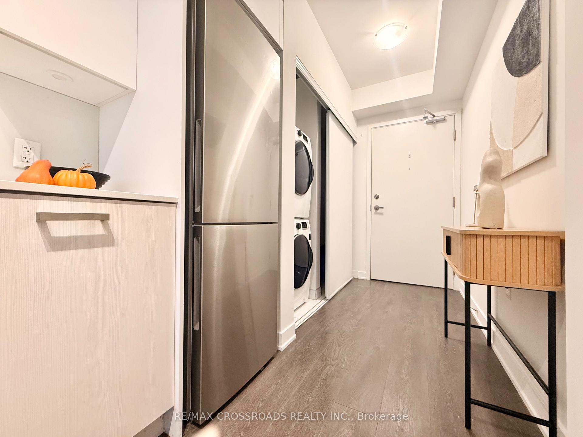 Photo 18 of Unit 2301, 195 Redpath Avenue, Toronto, Mount Pleasant West — HOMEH