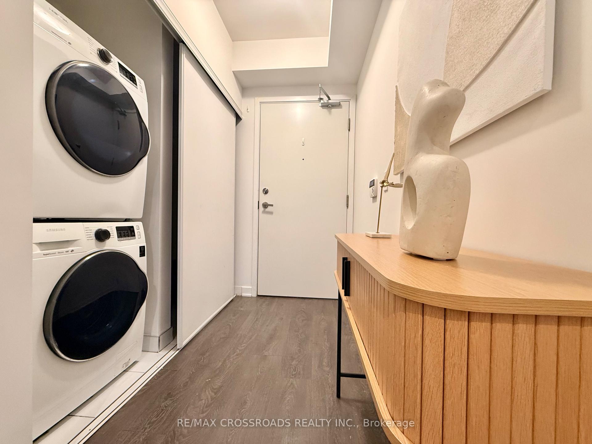 Photo 19 of Unit 2301, 195 Redpath Avenue, Toronto, Mount Pleasant West — HOMEH