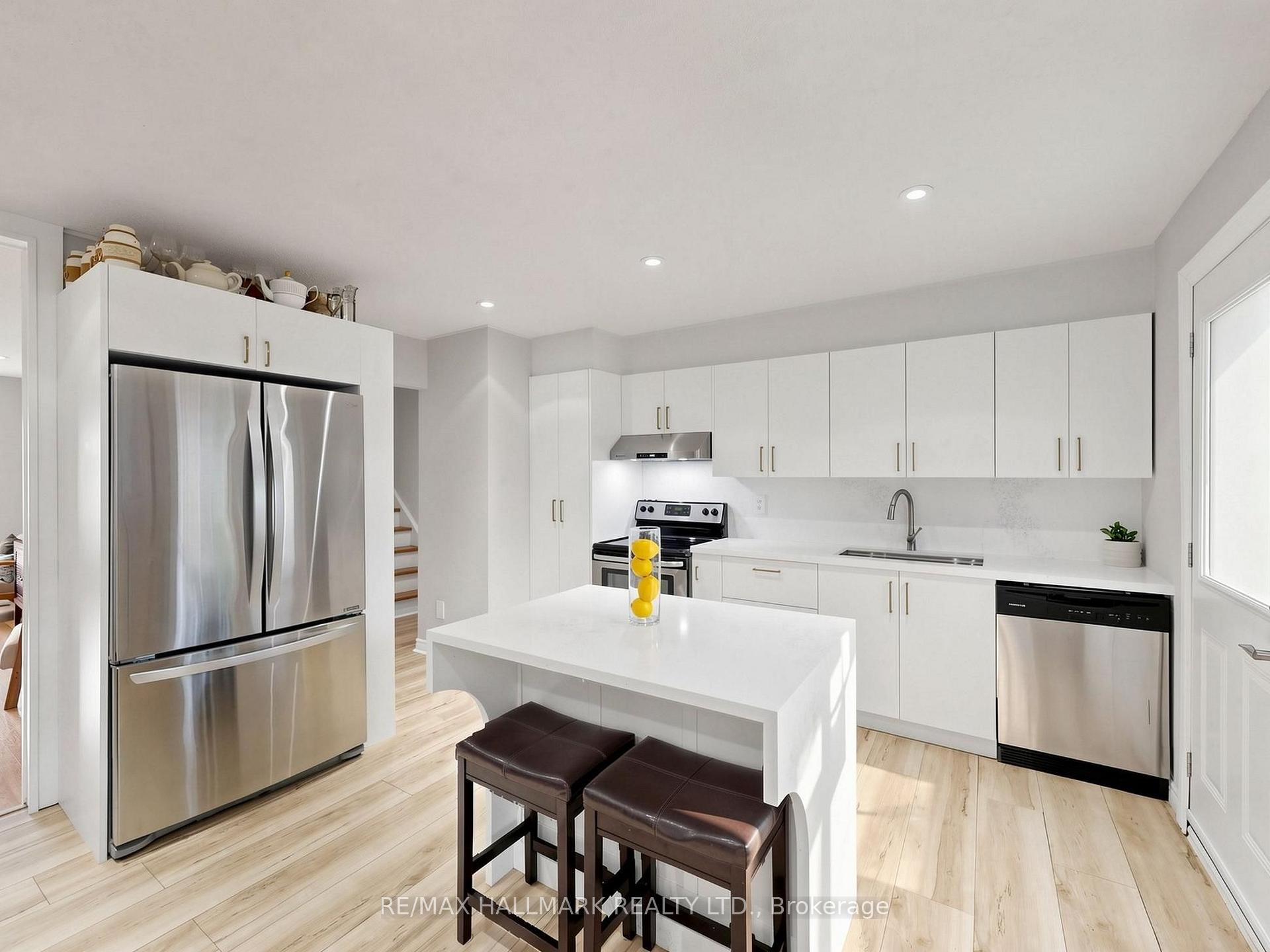 Photo 11 of Unit 13, 282 Royal Orchard Boulevard, Markham, Royal Orchard — HOMEH