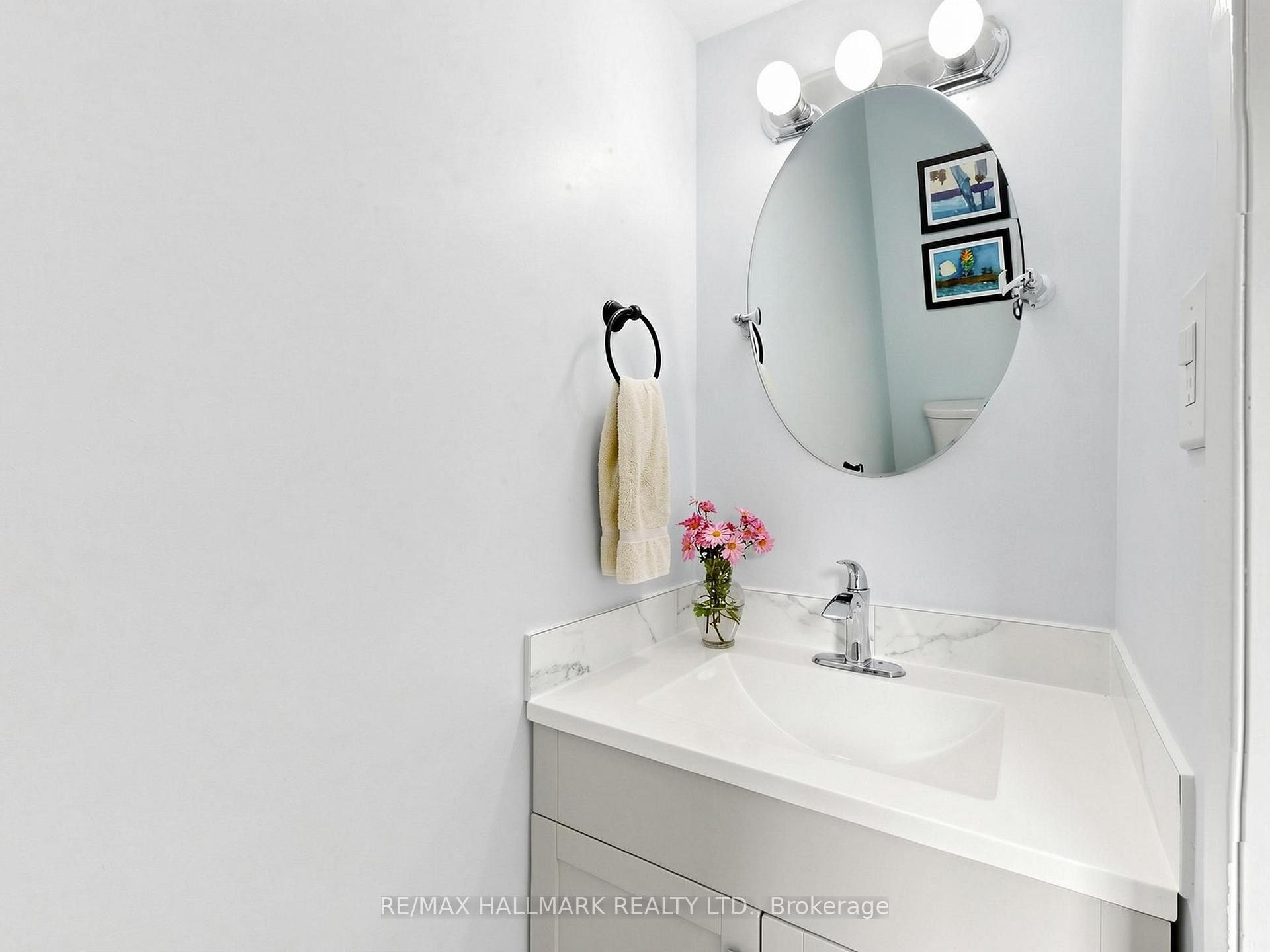 Photo 16 of Unit 13, 282 Royal Orchard Boulevard, Markham, Royal Orchard — HOMEH