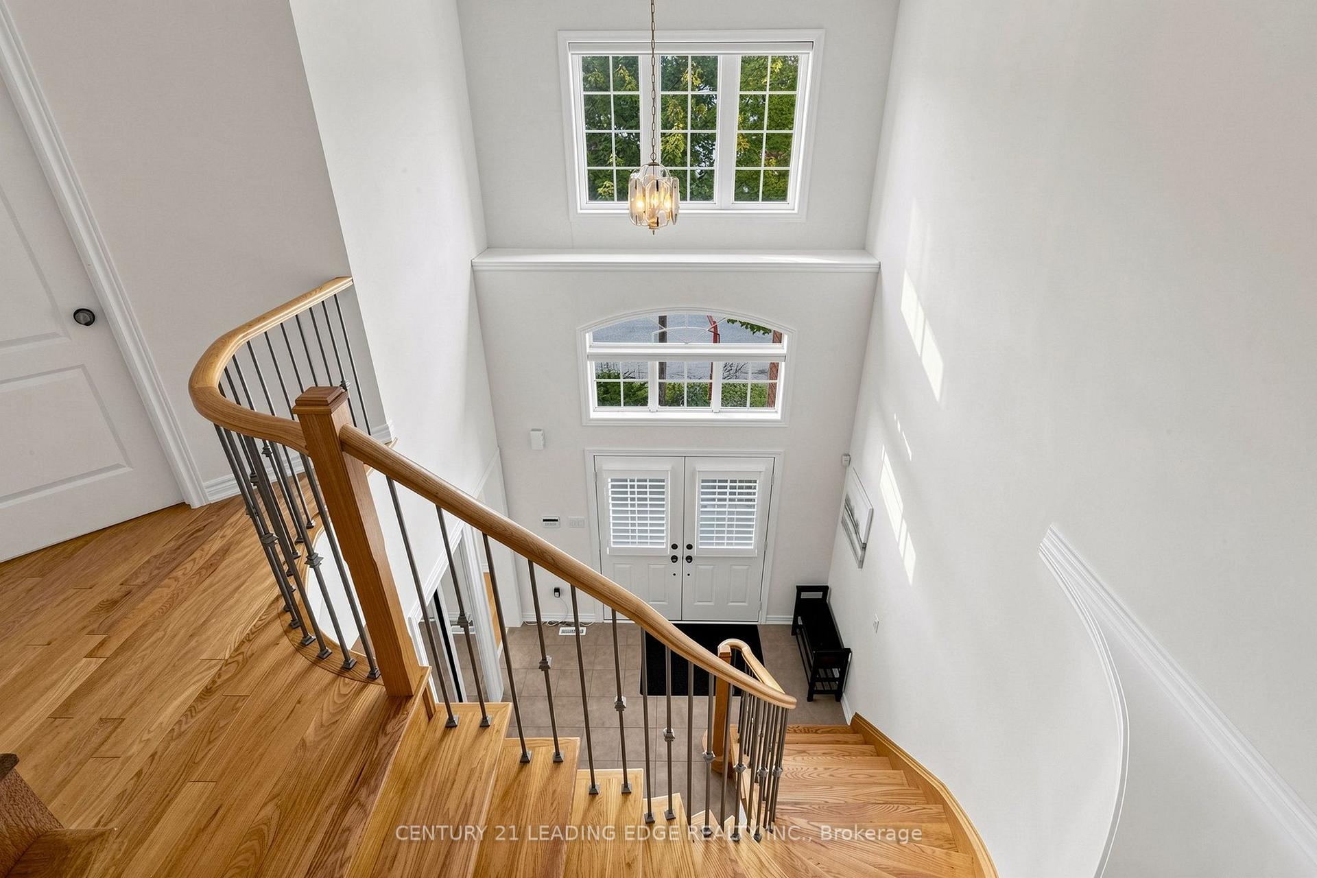 Photo 5 of 71 Josephine Road, Vaughan, Vellore Village — HOMEH