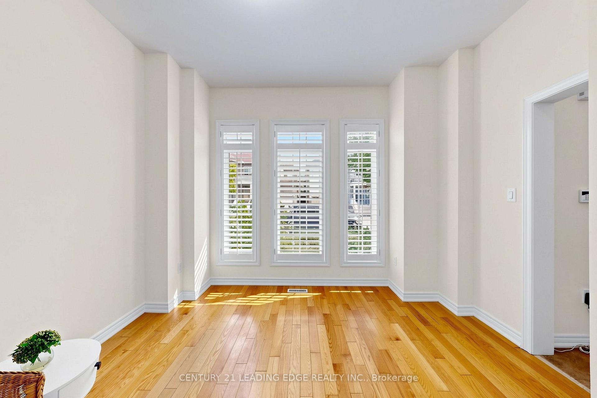 Photo 7 of 71 Josephine Road, Vaughan, Vellore Village — HOMEH