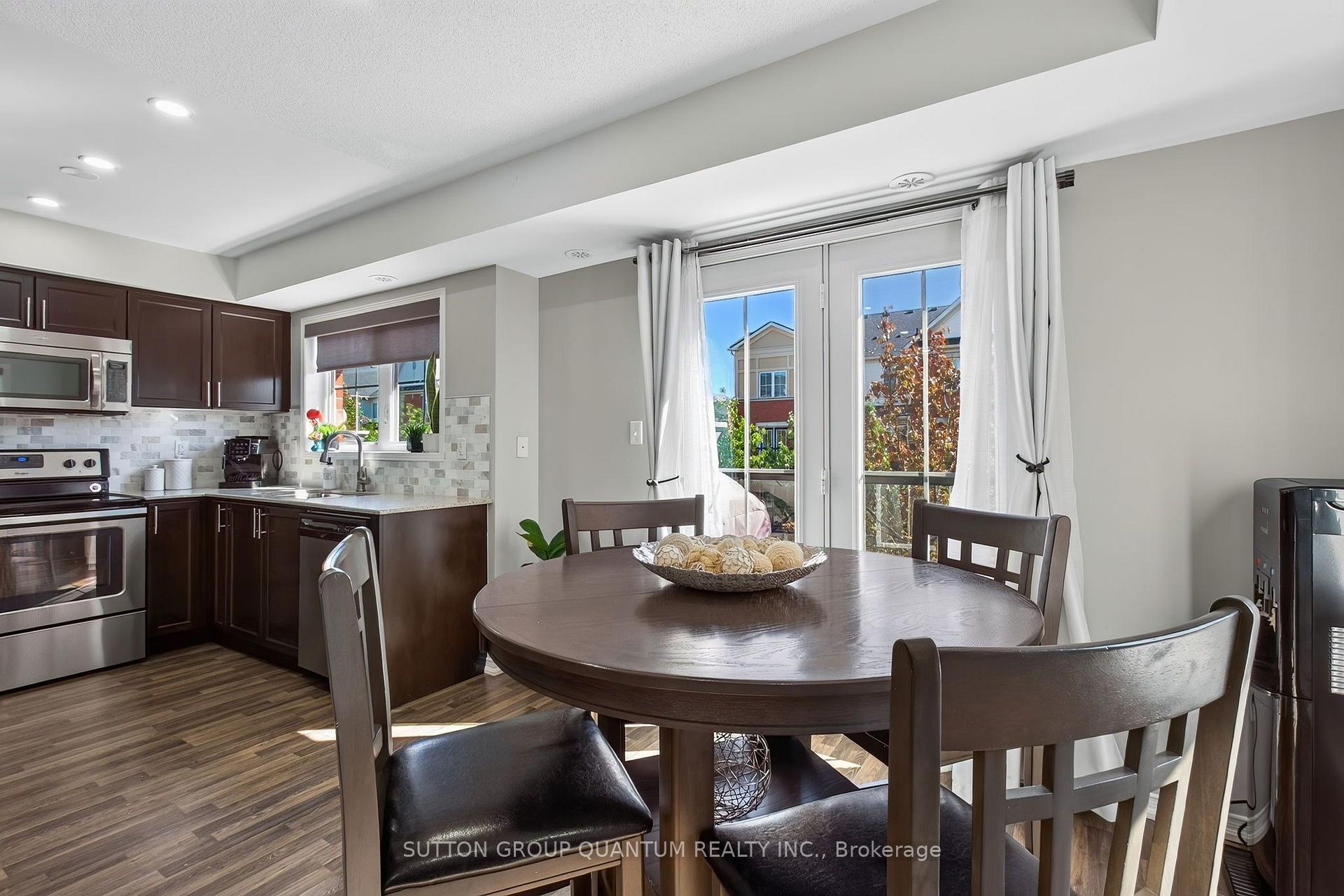 Photo 9 of Unit 23, 2504 Post Road, Oakville, River Oaks — HOMEH