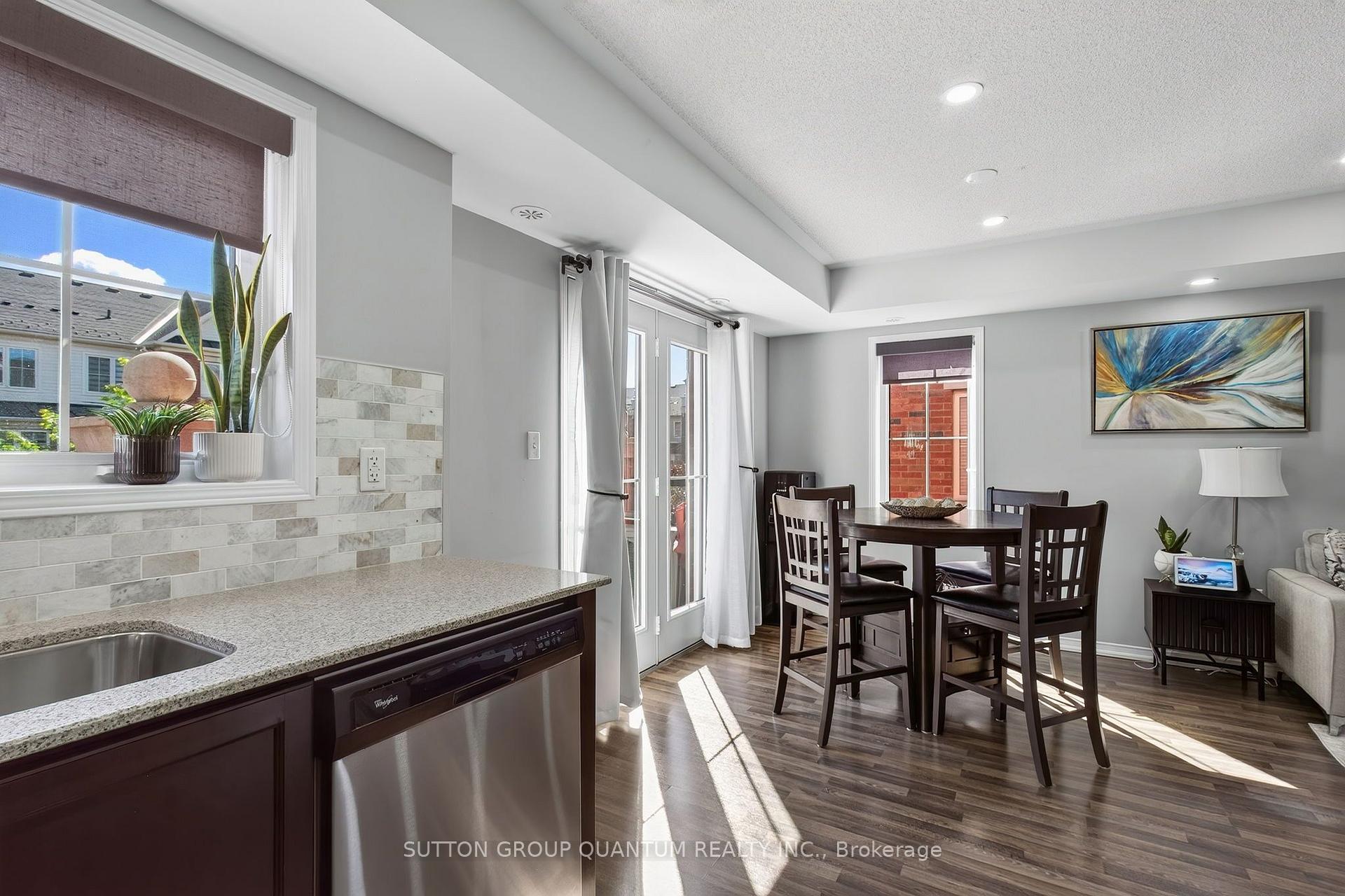 Photo 10 of Unit 23, 2504 Post Road, Oakville, River Oaks — HOMEH
