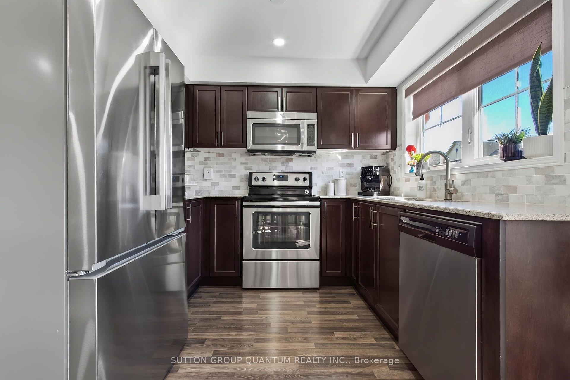 Photo 11 of Unit 23, 2504 Post Road, Oakville, River Oaks — HOMEH