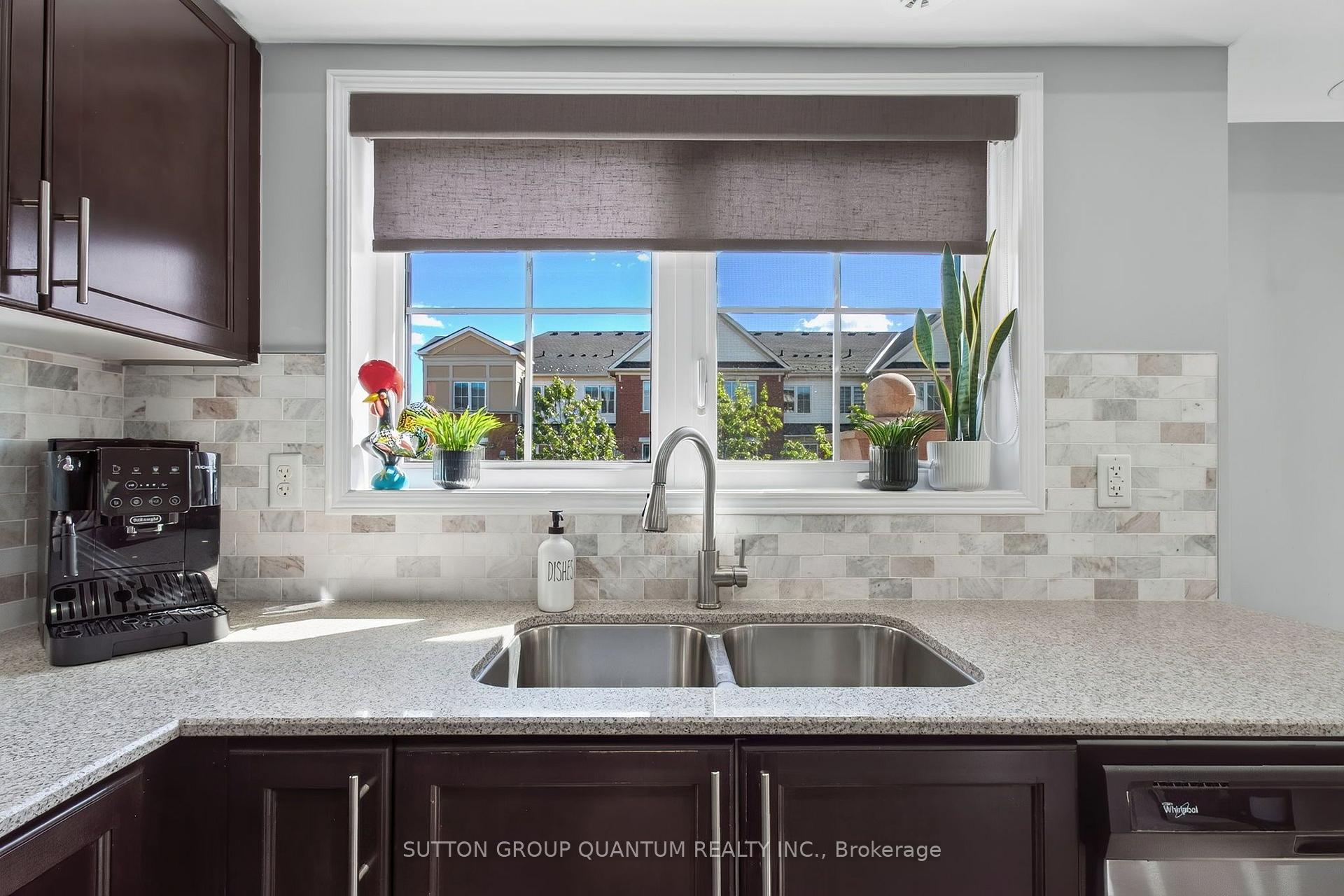 Photo 13 of Unit 23, 2504 Post Road, Oakville, River Oaks — HOMEH