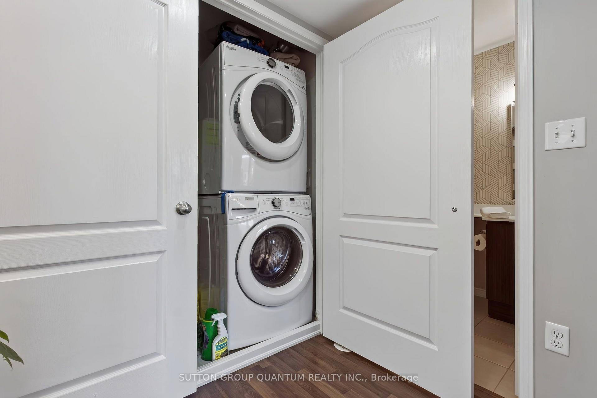 Photo 23 of Unit 23, 2504 Post Road, Oakville, River Oaks — HOMEH