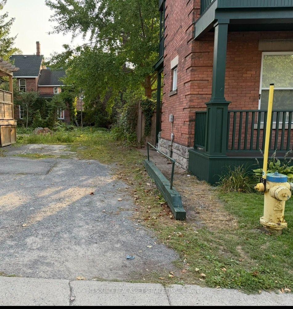 Photo 6 of 323 Daly Avenue, Ottawa, Sandy Hill — HOMEH