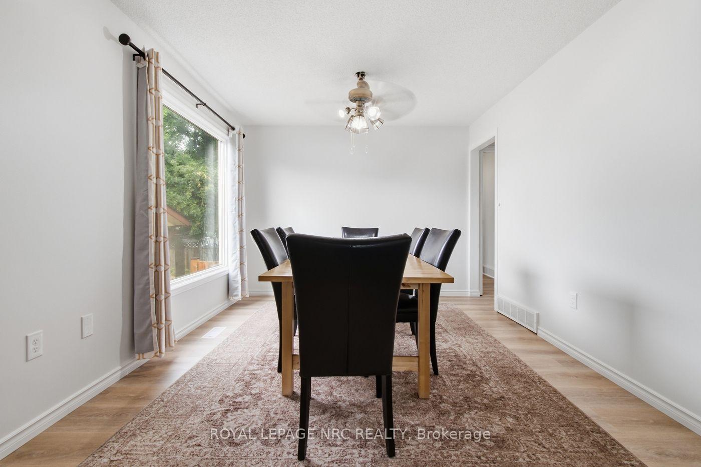 Photo 9 of 32 Crestcombe Road, St. Catharines, Ridley — HOMEH
