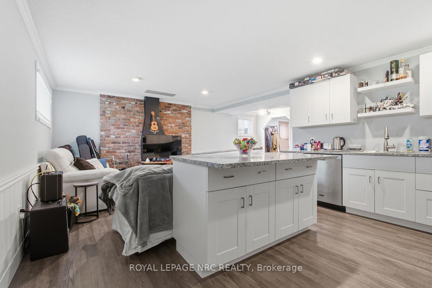 Photo 25 of 32 Crestcombe Road, St. Catharines, Ridley — HOMEH