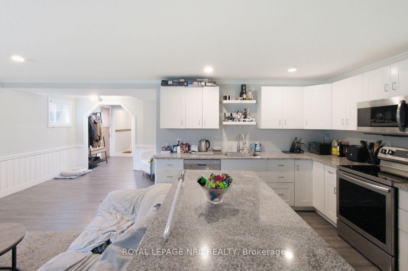 Photo 26 of 32 Crestcombe Road, St. Catharines, Ridley — HOMEH