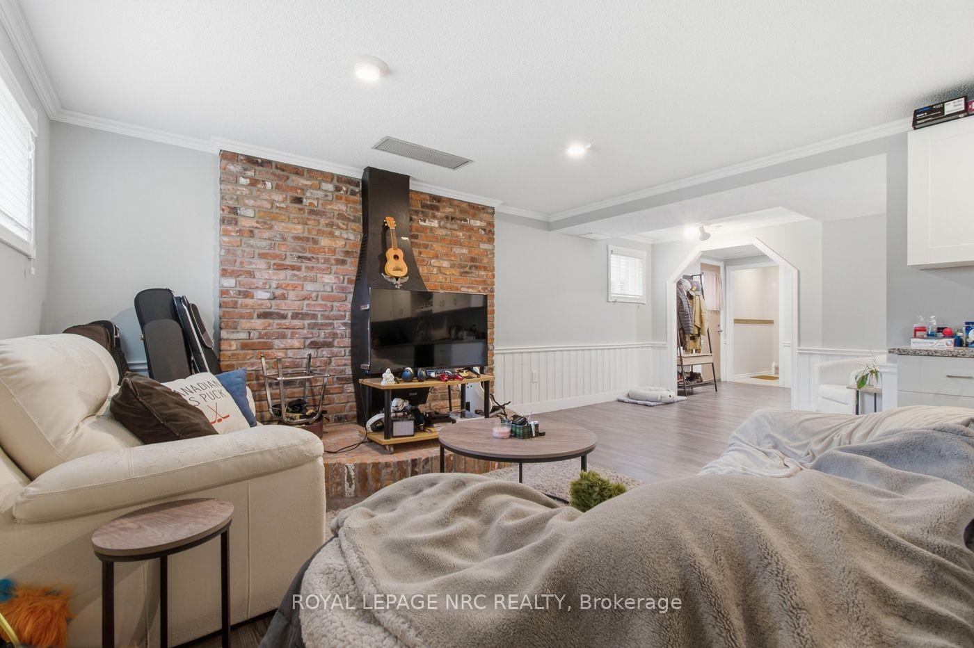 Photo 27 of 32 Crestcombe Road, St. Catharines, Ridley — HOMEH