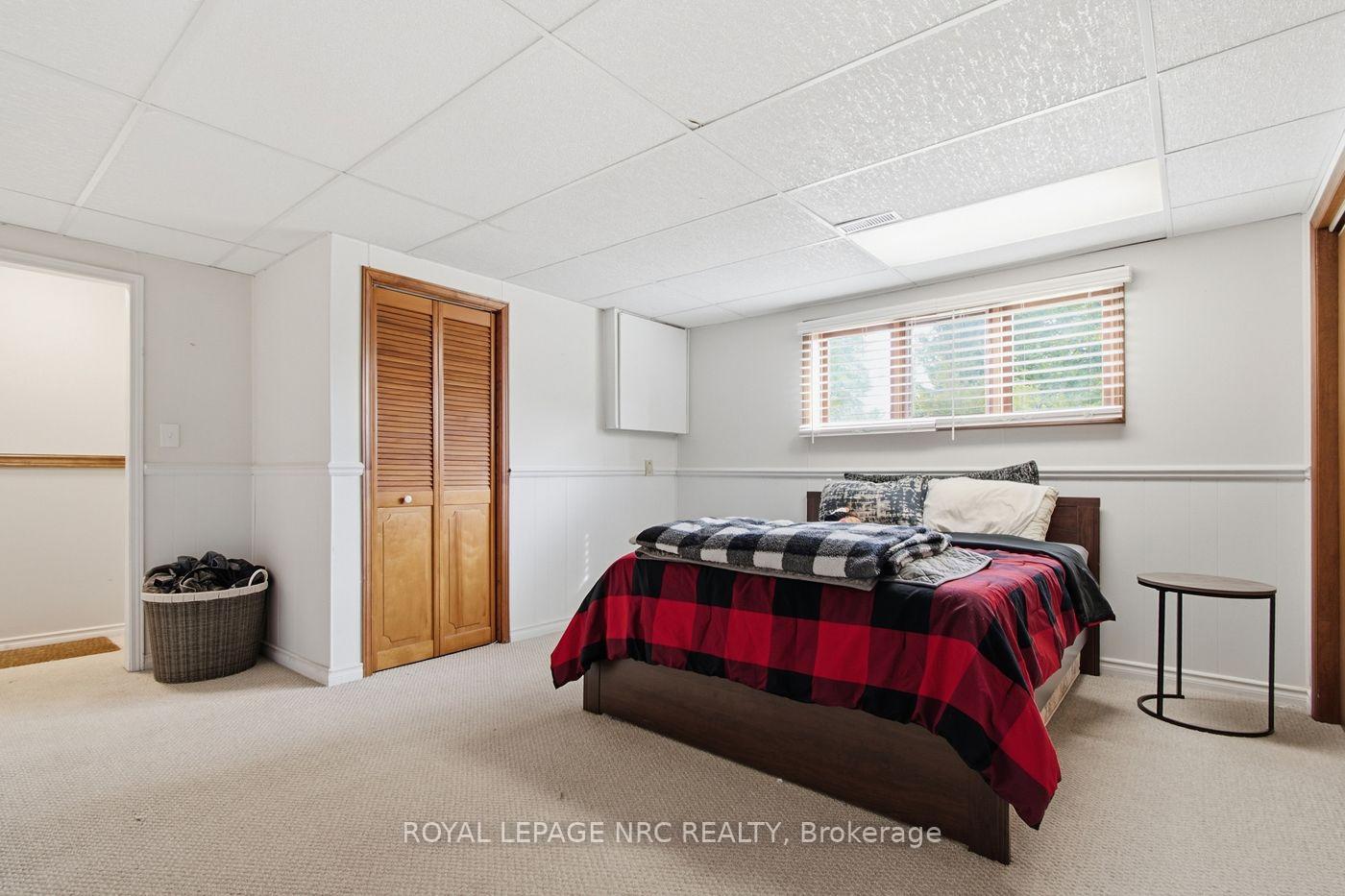 Photo 30 of 32 Crestcombe Road, St. Catharines, Ridley — HOMEH
