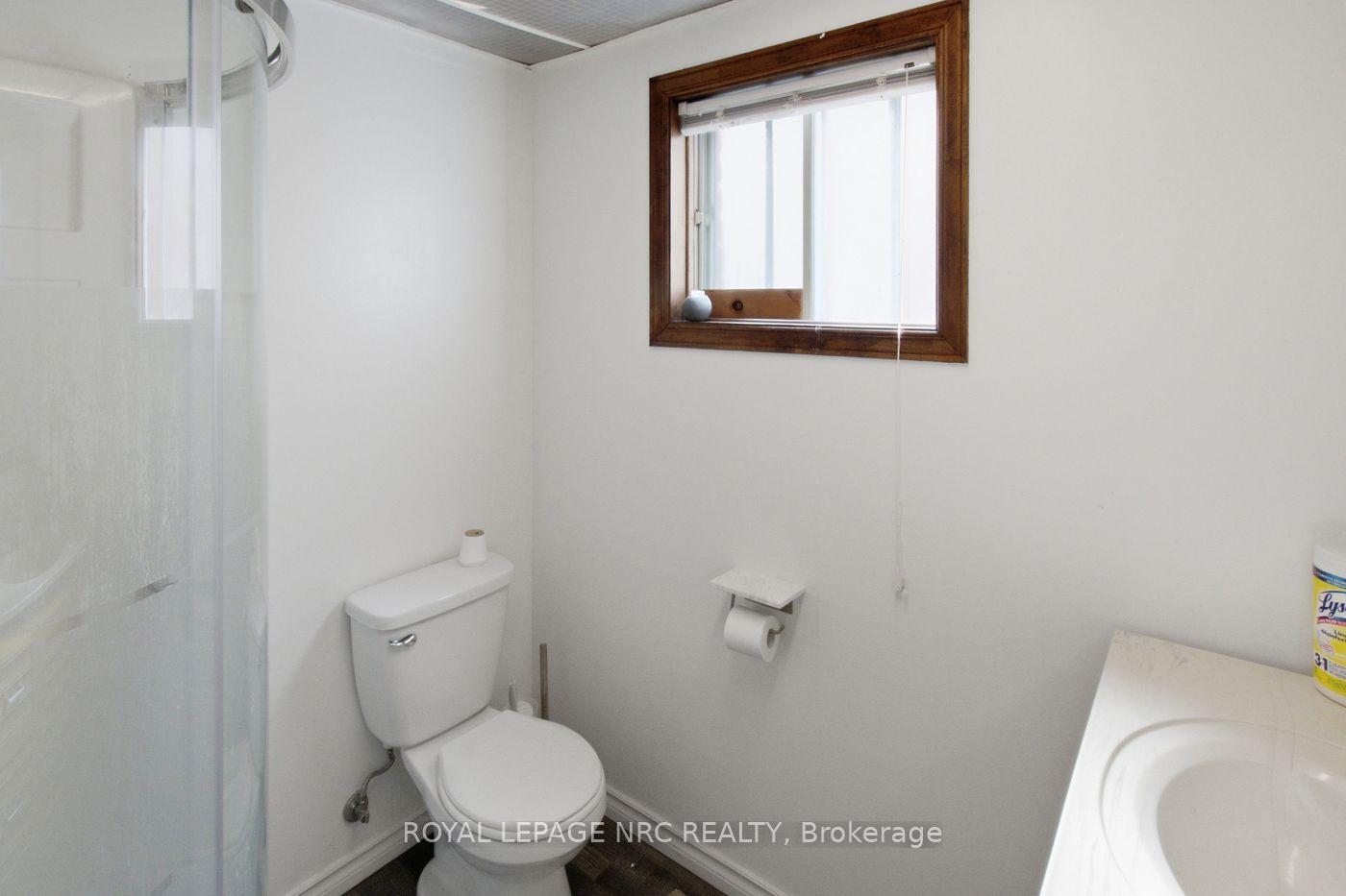 Photo 32 of 32 Crestcombe Road, St. Catharines, Ridley — HOMEH