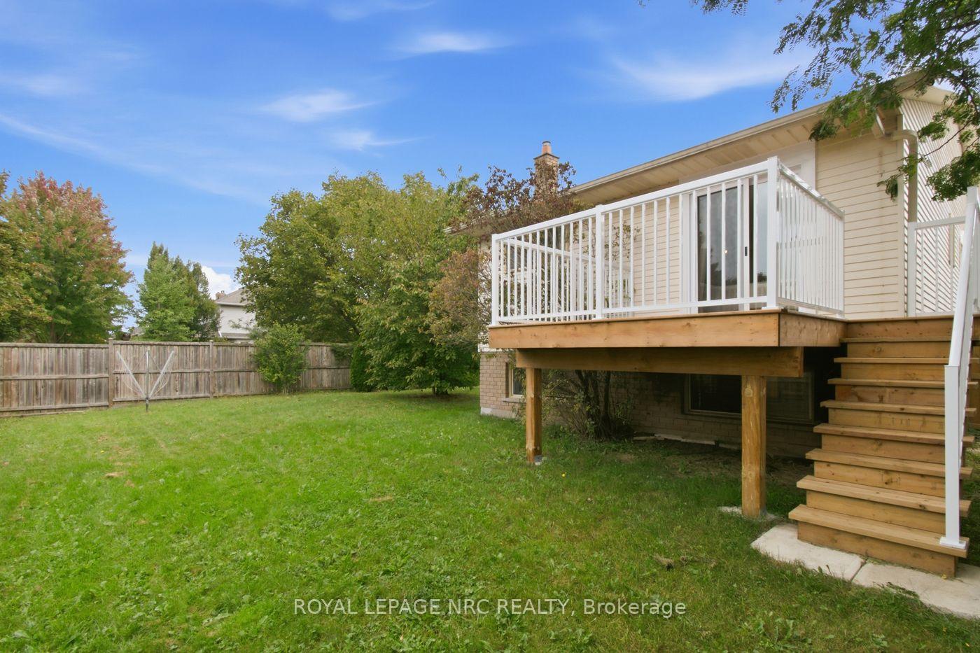 Photo 38 of 32 Crestcombe Road, St. Catharines, Ridley — HOMEH